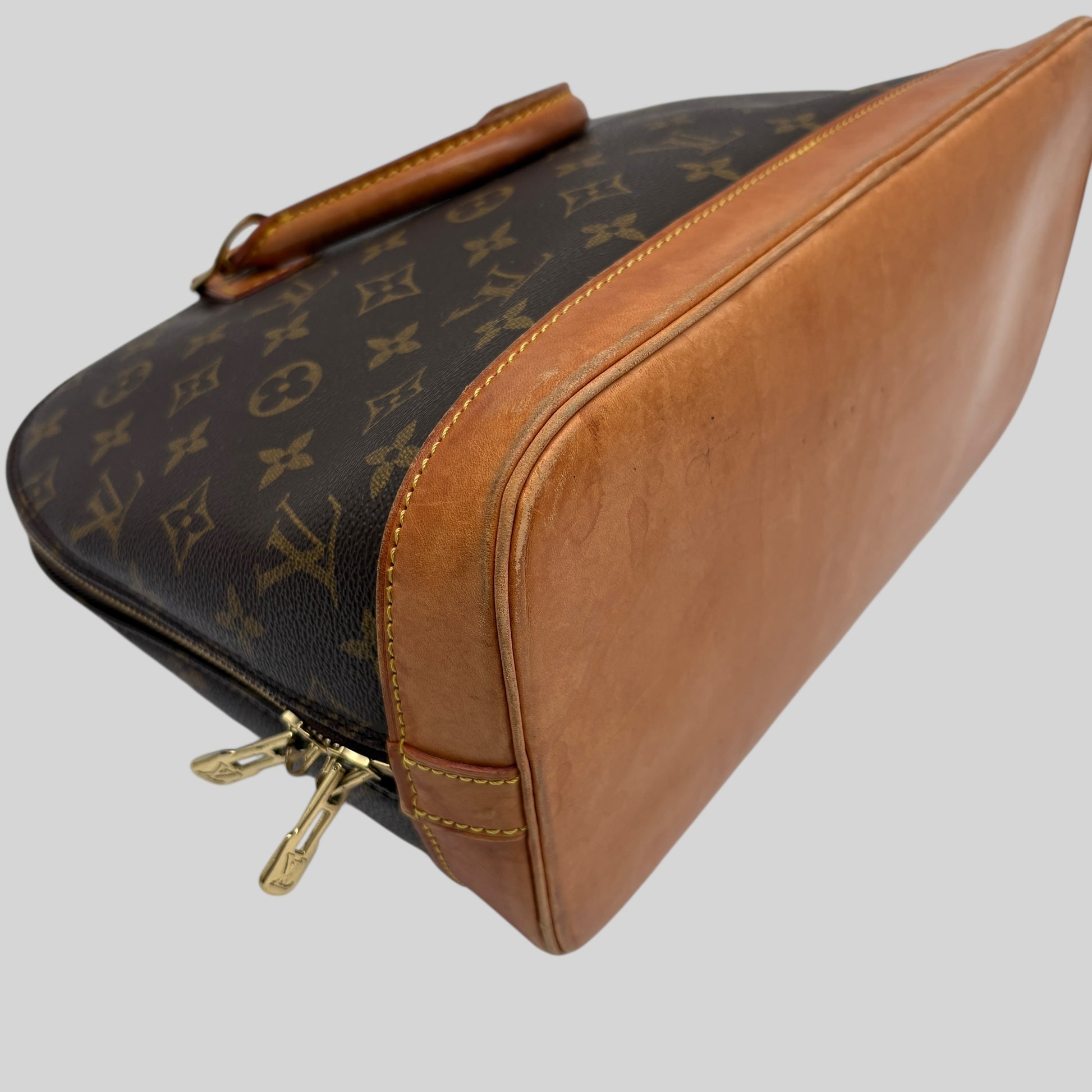 Louis Vuitton Alma PM