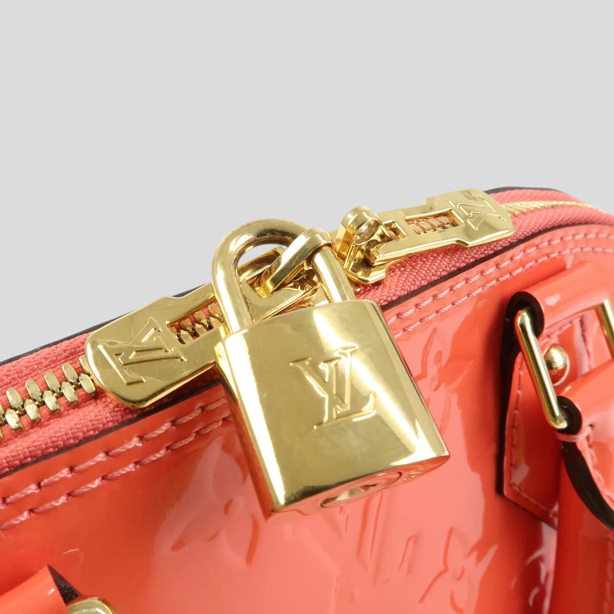 Louis Vuitton Alma BB