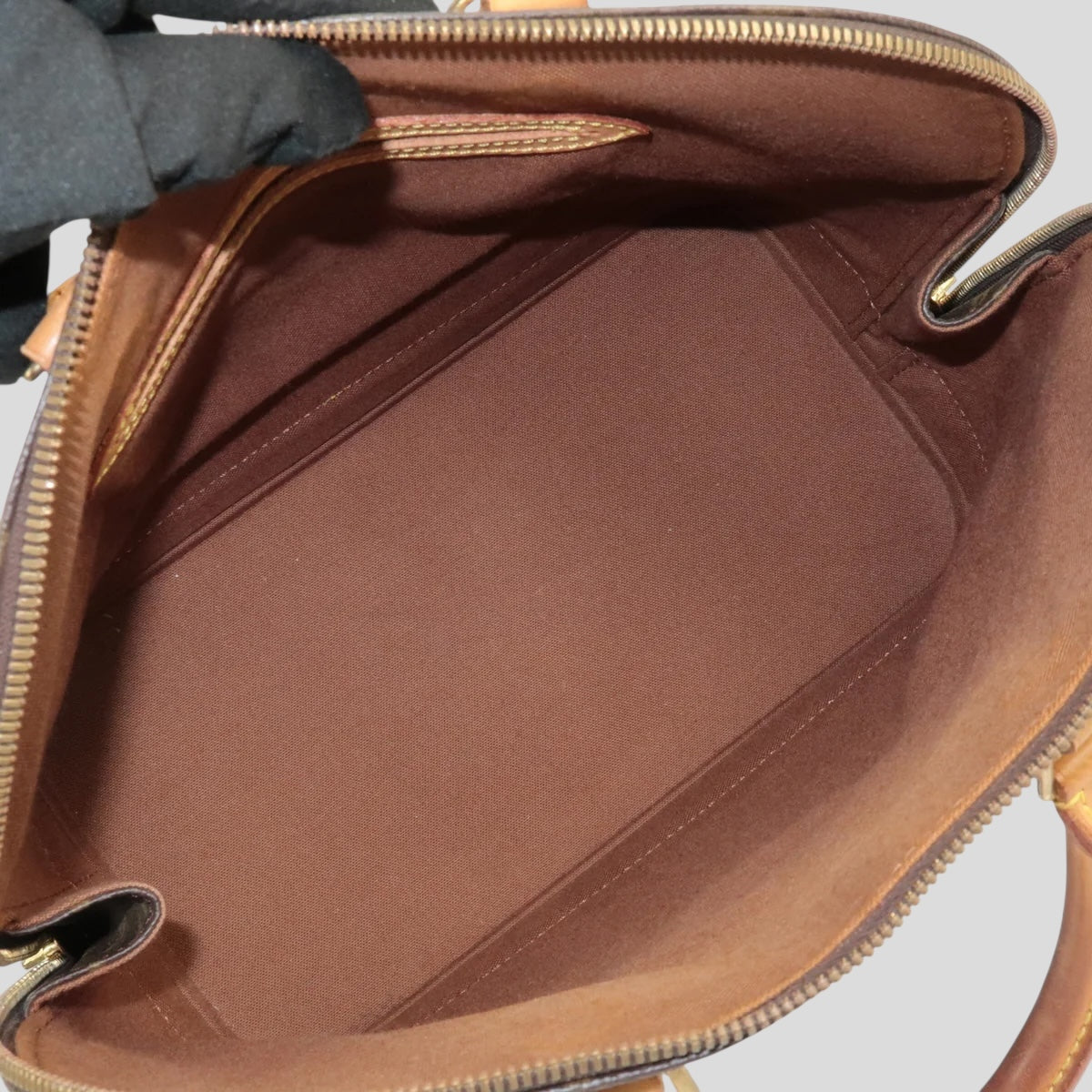 Louis Vuitton Alma PM