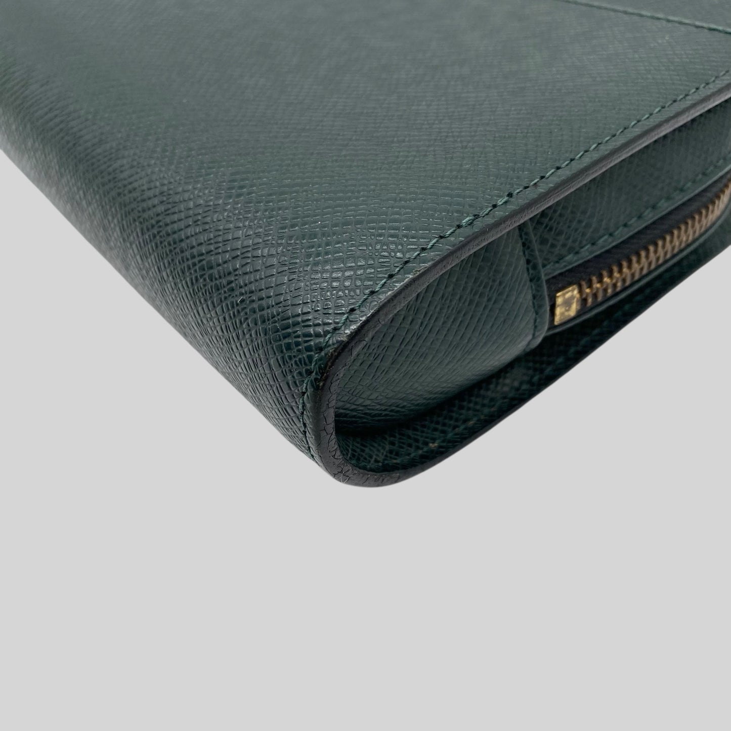 Louis Vuitton Taiga Baikal