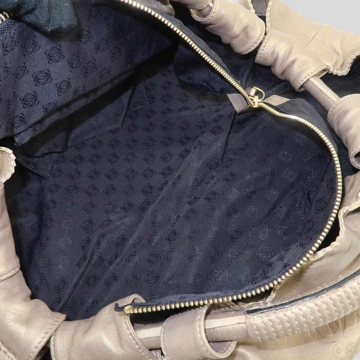 Loewe Anagram Nappa Aire