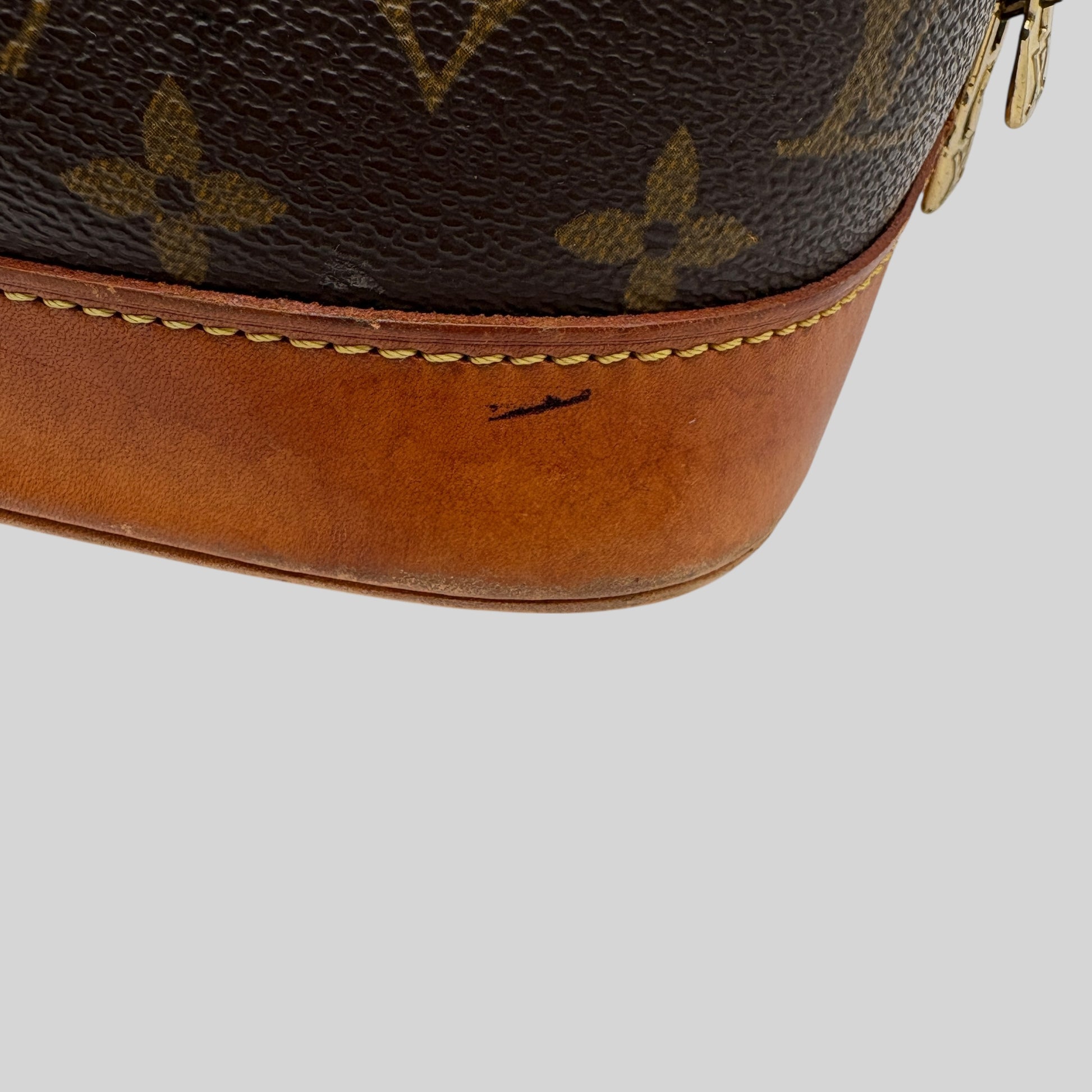 Louis Vuitton Alma PM