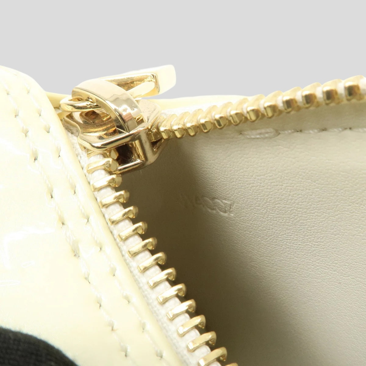 Louis Vuitton Bedford
