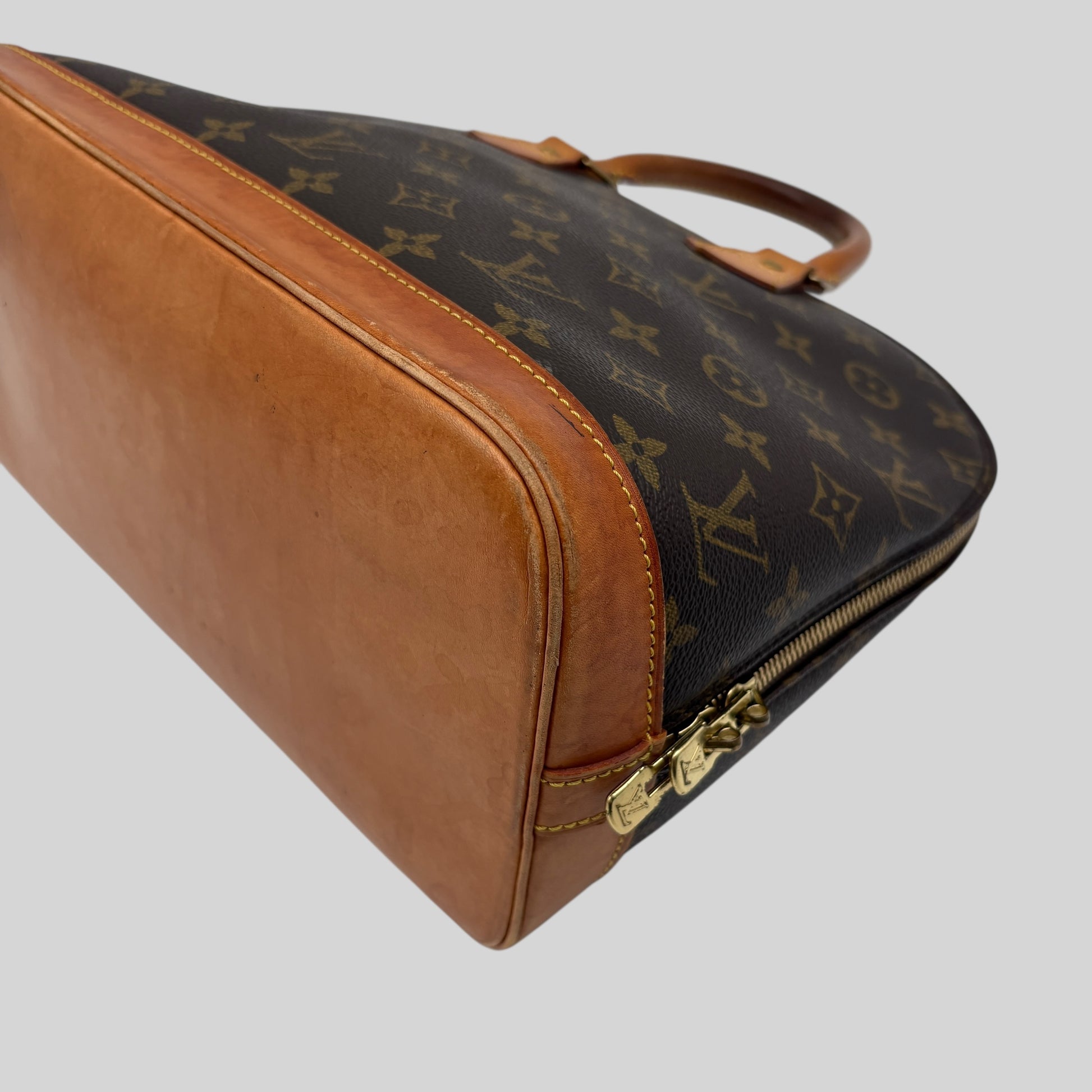 Louis Vuitton Alma PM