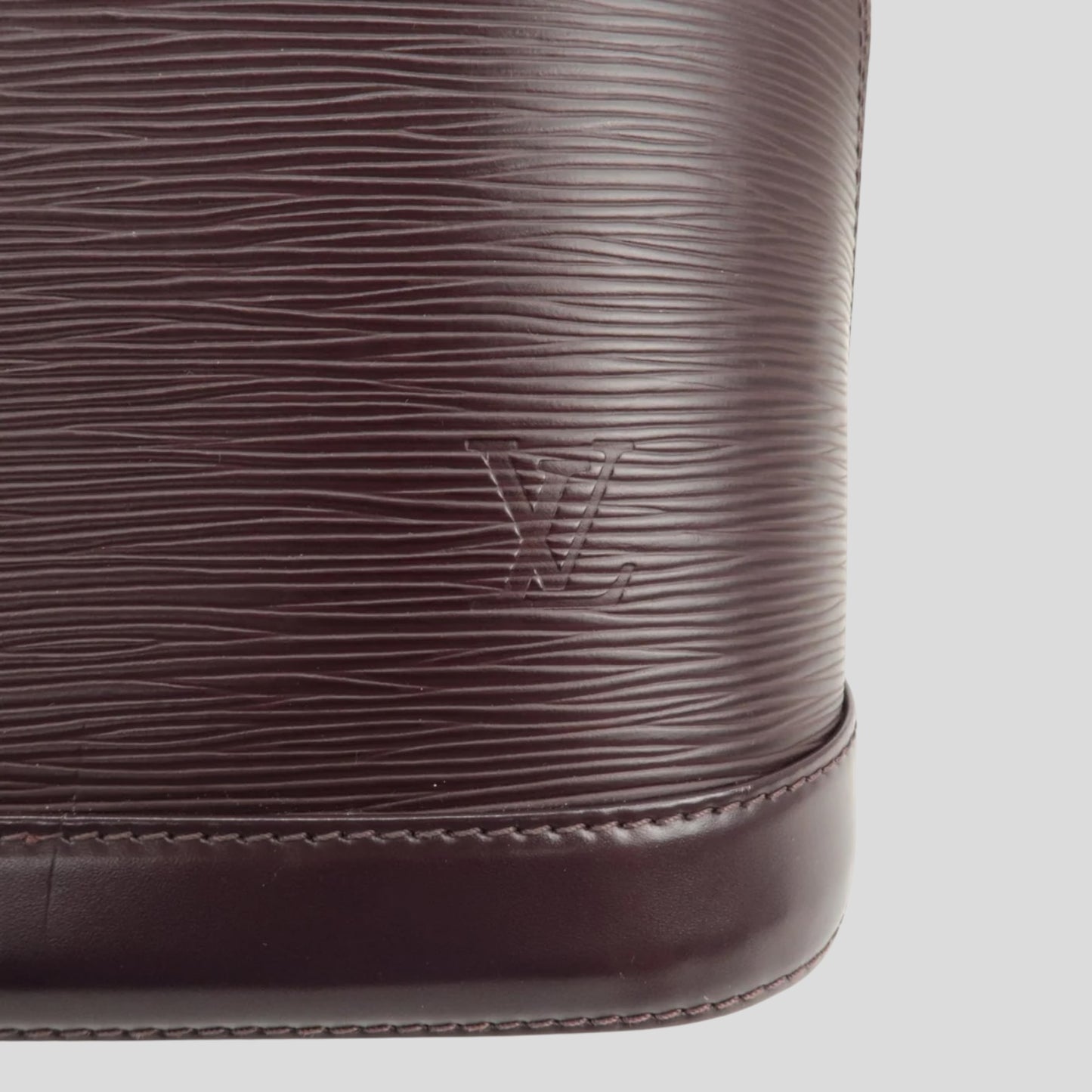 Louis Vuitton Alma PM