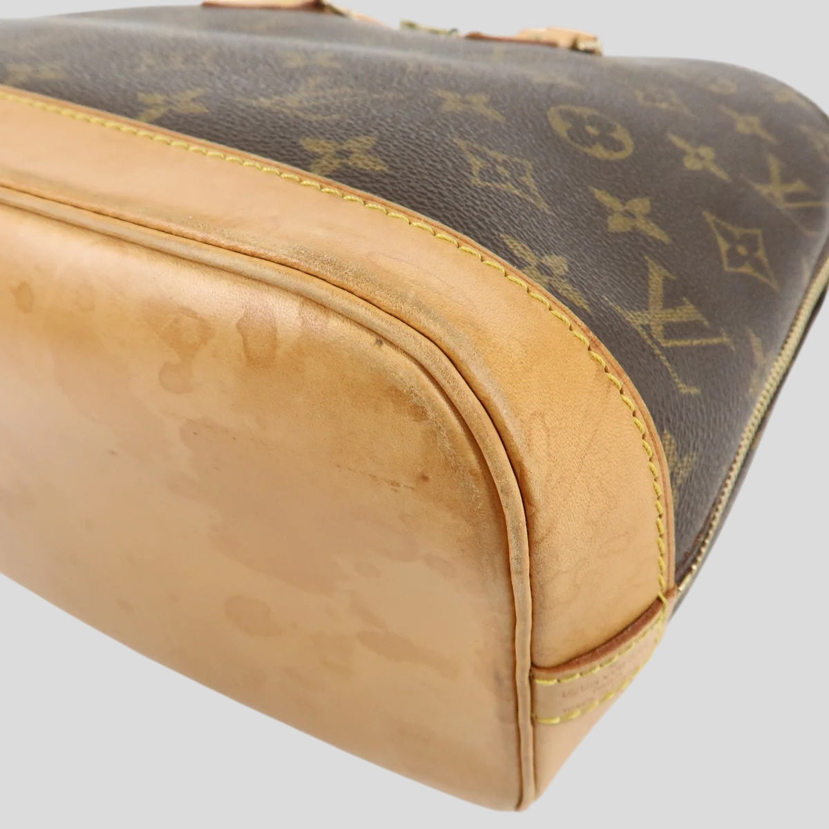 Louis Vuitton Alma PM