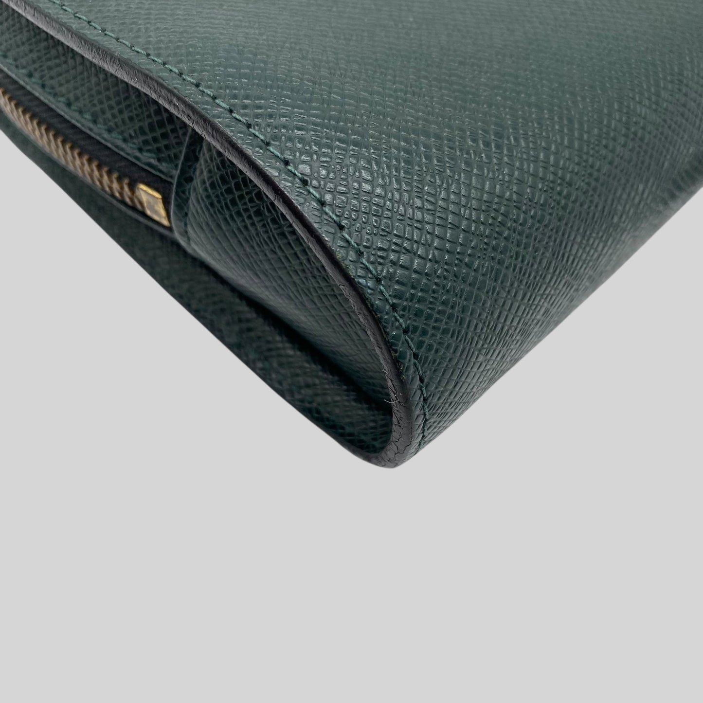 Louis Vuitton Taiga Baikal
