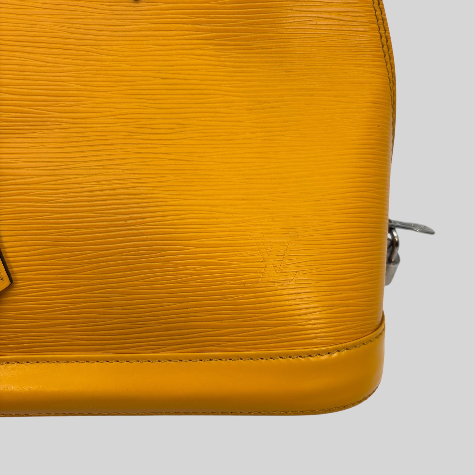 Louis Vuitton Alma PM