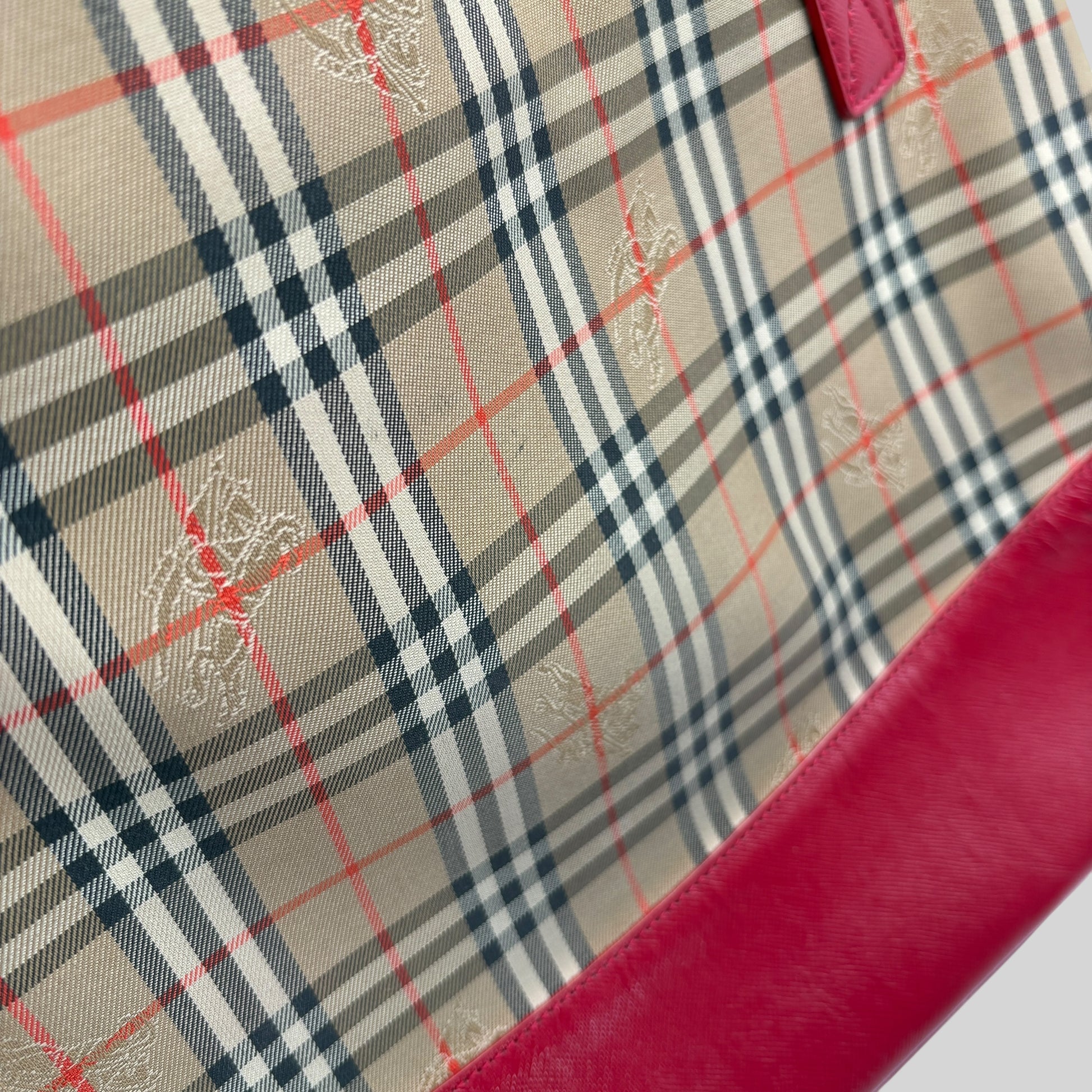 Burberry Nova Check