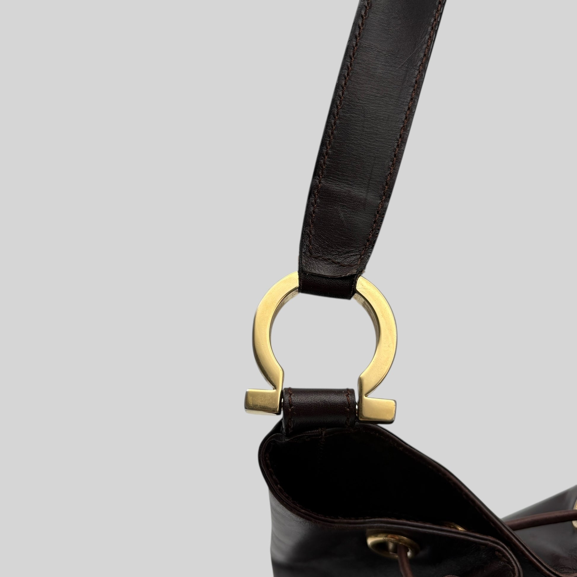 Salvatore Ferragamo Seau