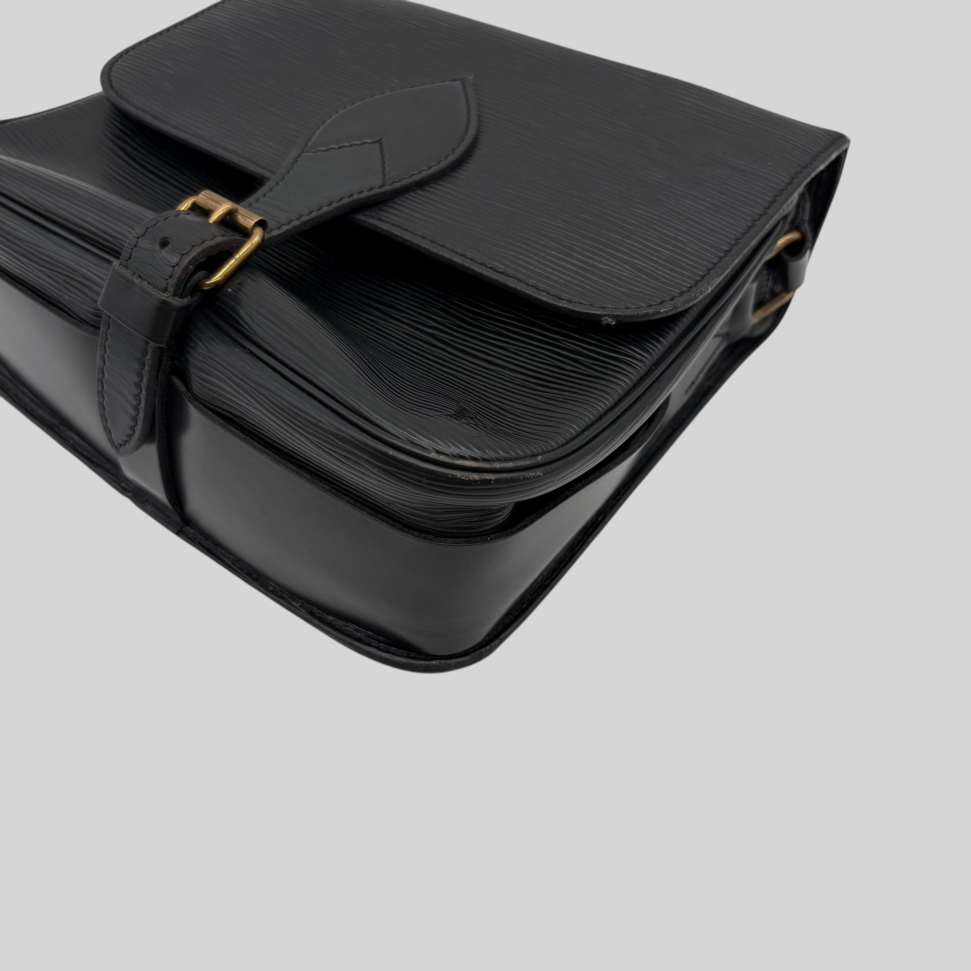 Louis Vuitton Cartouchière Epi