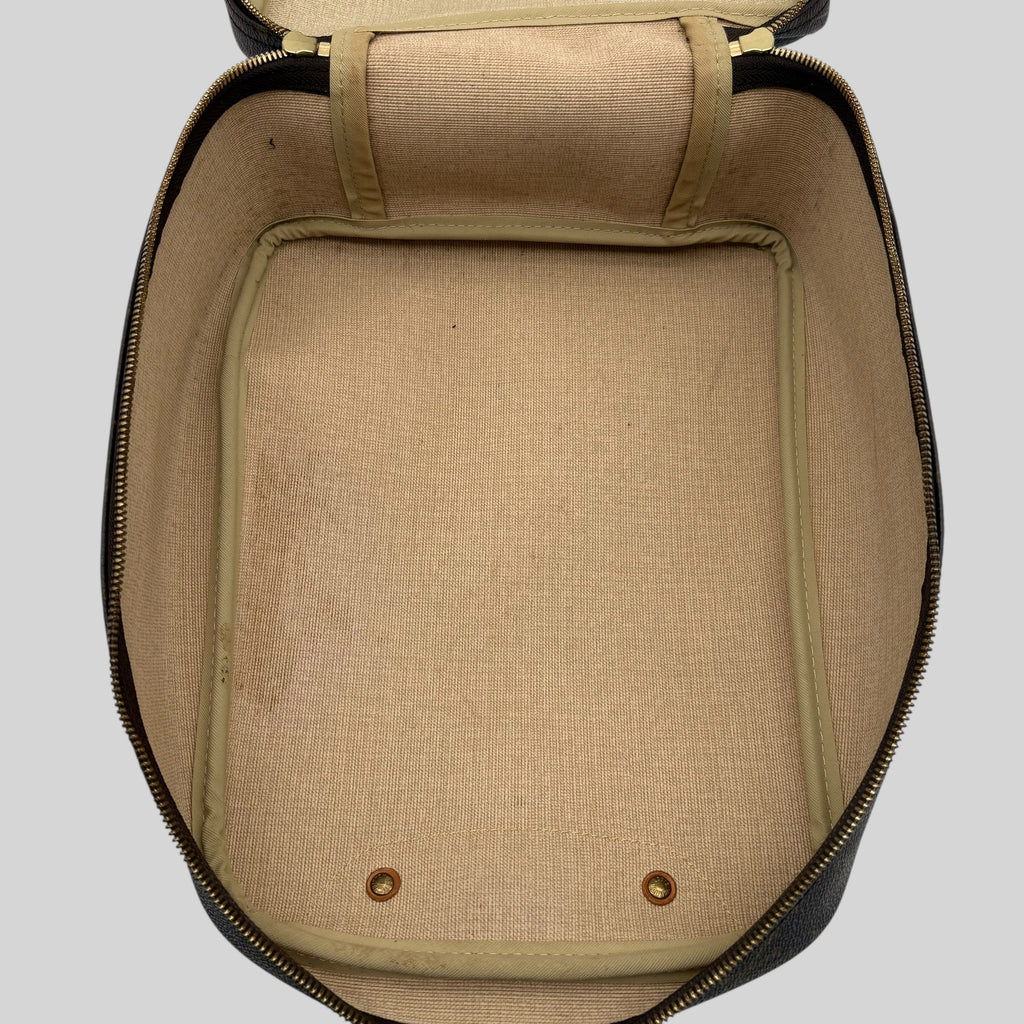 Louis Vuitton Excursion
