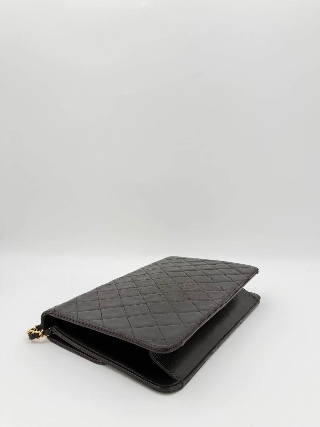 CHANEL CLASSIC FLAP