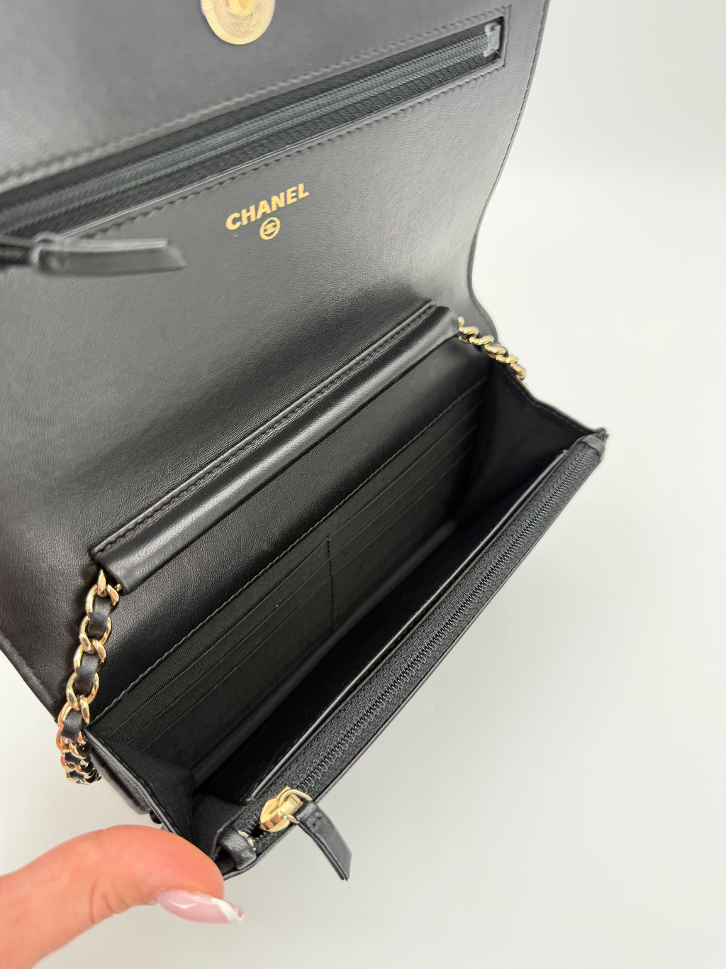 CHANEL BOY WOC