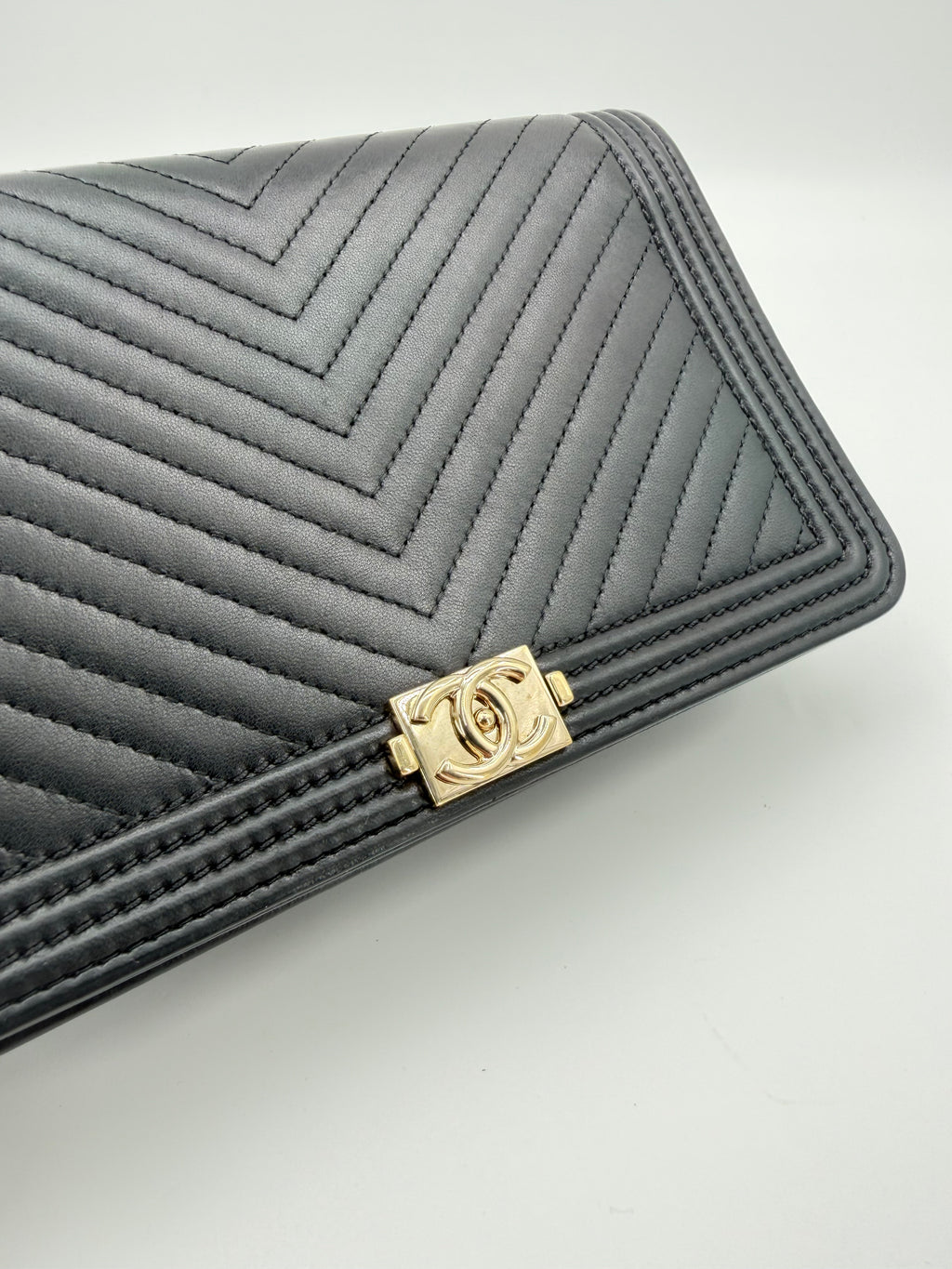 CHANEL BOY WOC