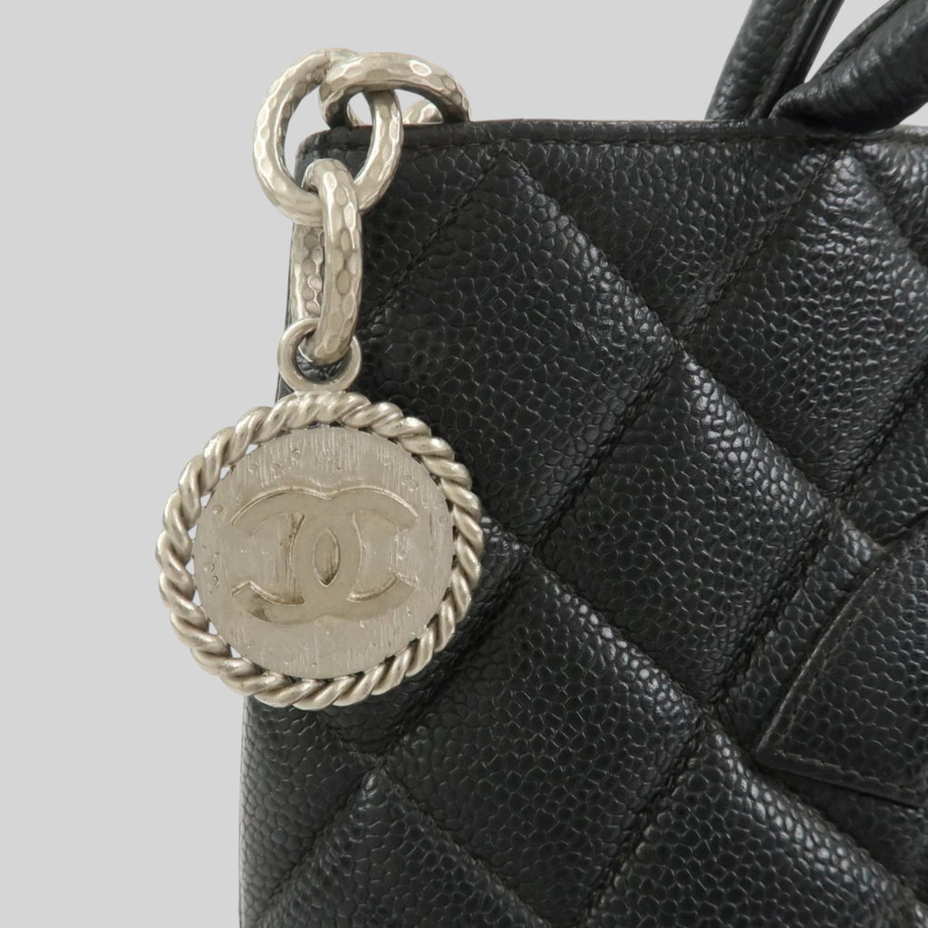 Chanel Coco Médaillon