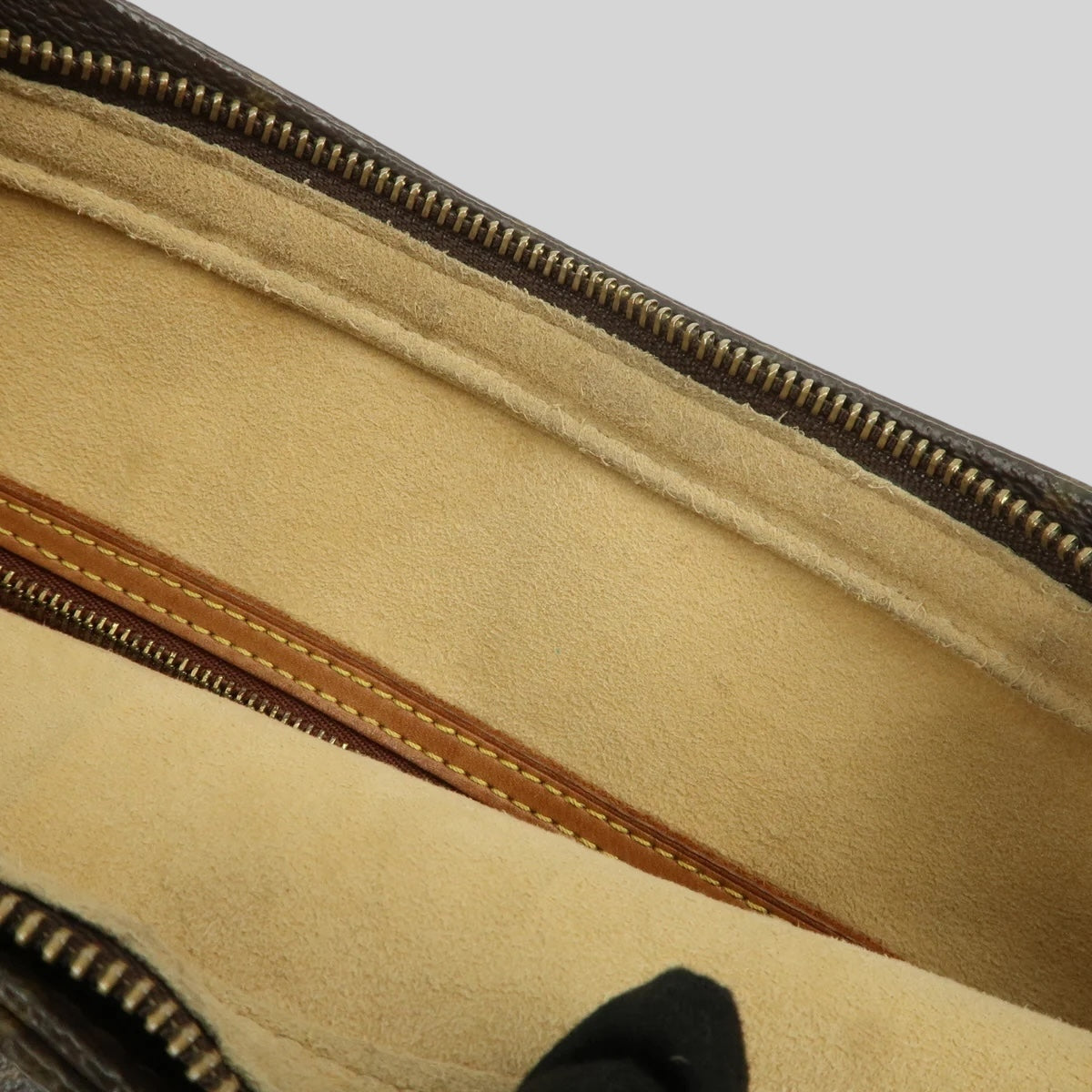 Louis Vuitton Looping GM