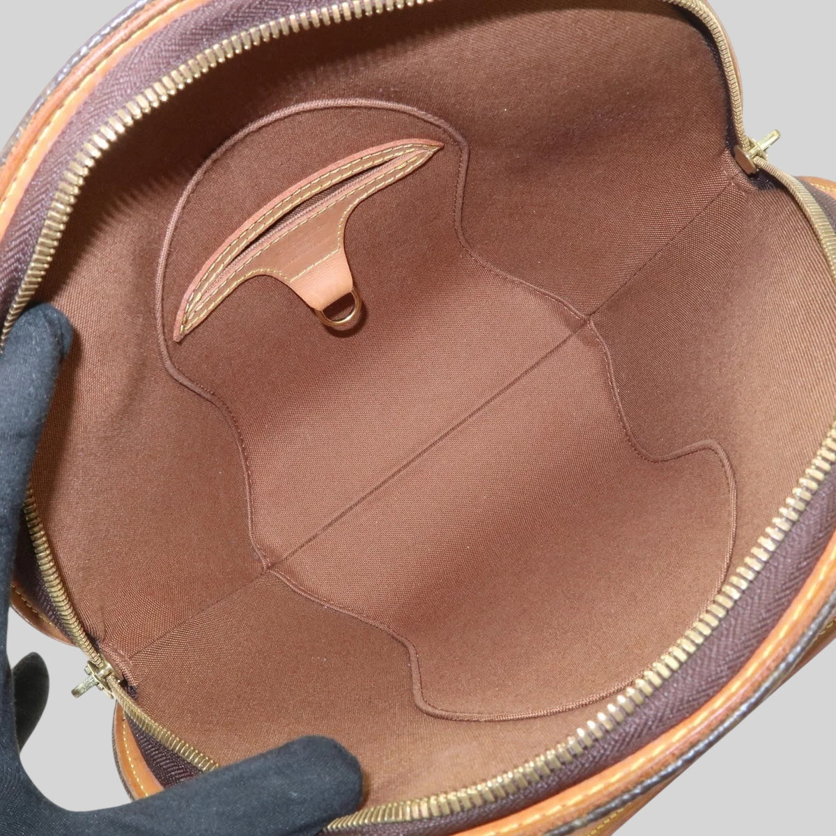 Louis Vuitton Ellipse PM