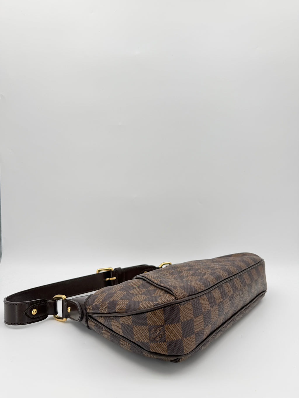 LOUIS VUITTON THAMES PM