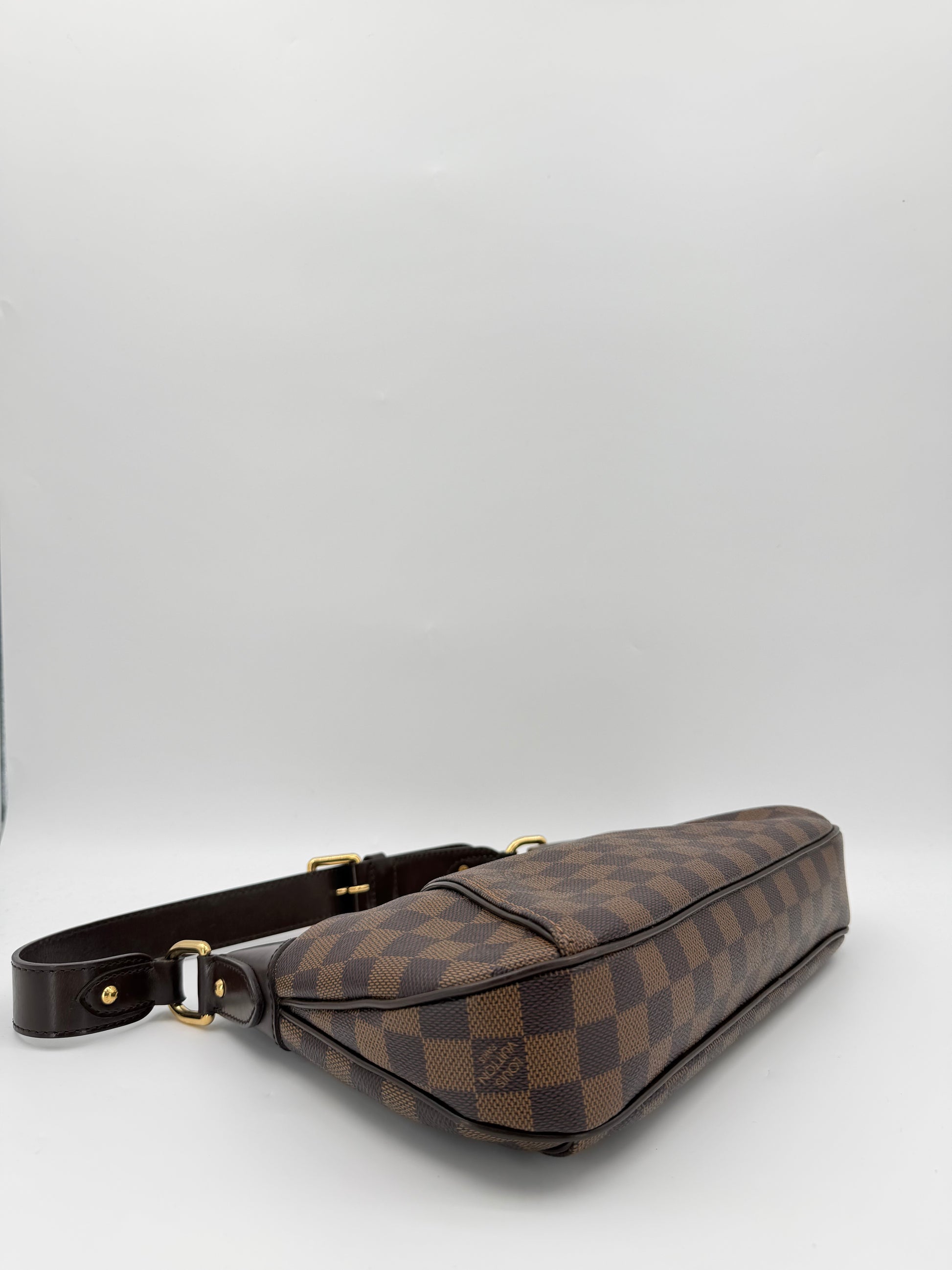 LOUIS VUITTON THAMES PM