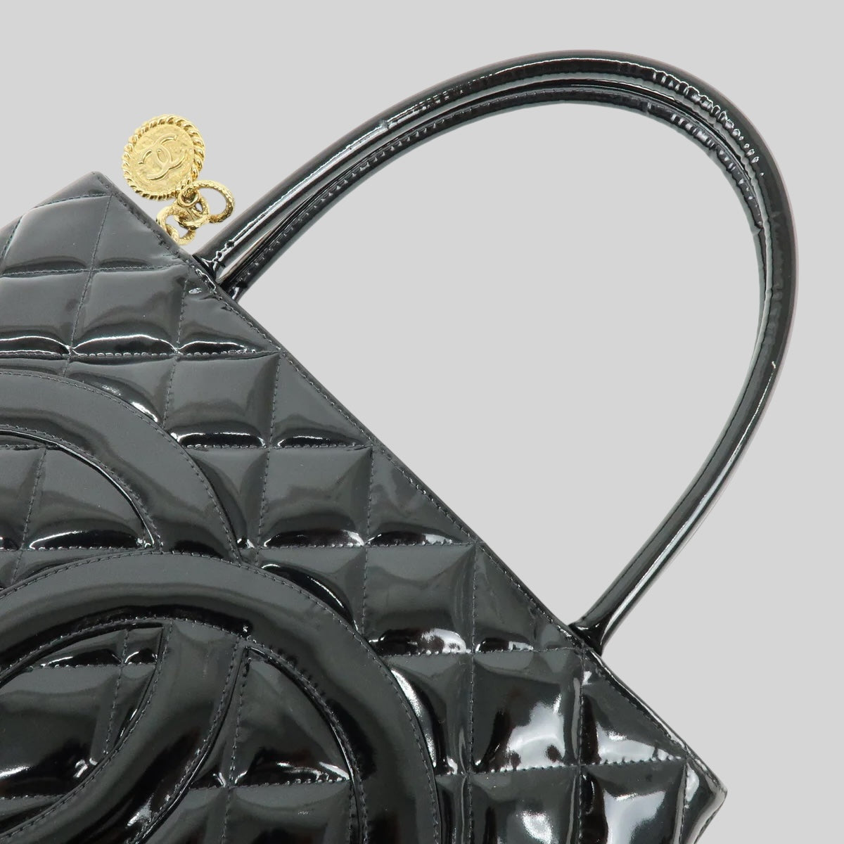 Chanel COCO Médaillon