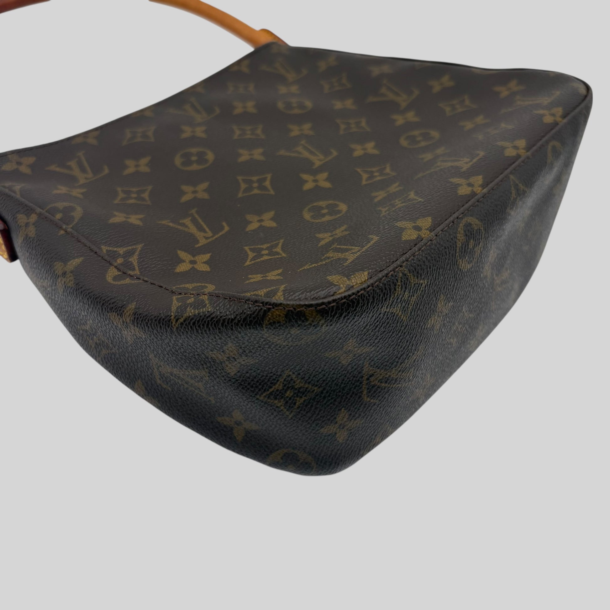 Louis Vuitton Looping MM