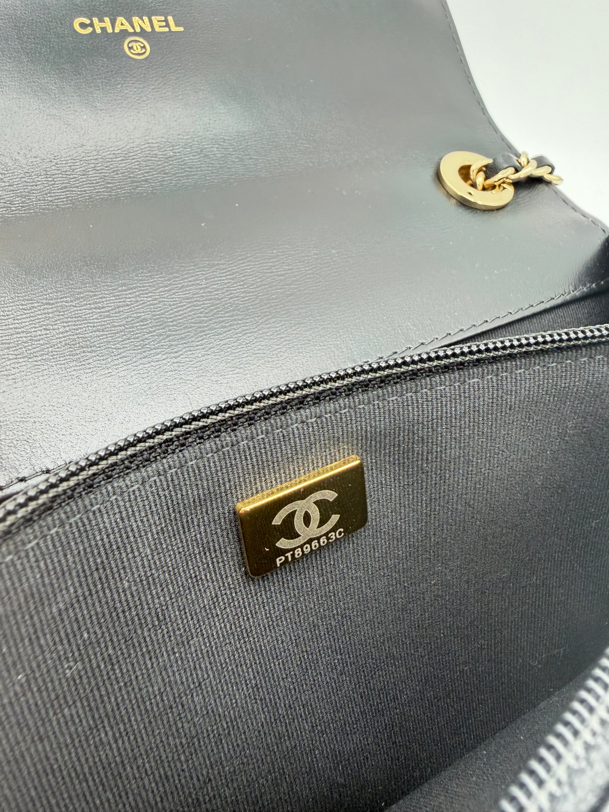 CHANEL TRENDY WOC
