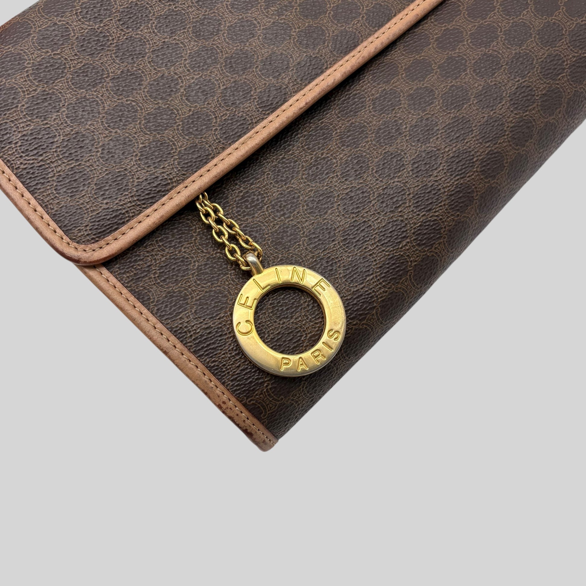 Céline Macadam Shoulder