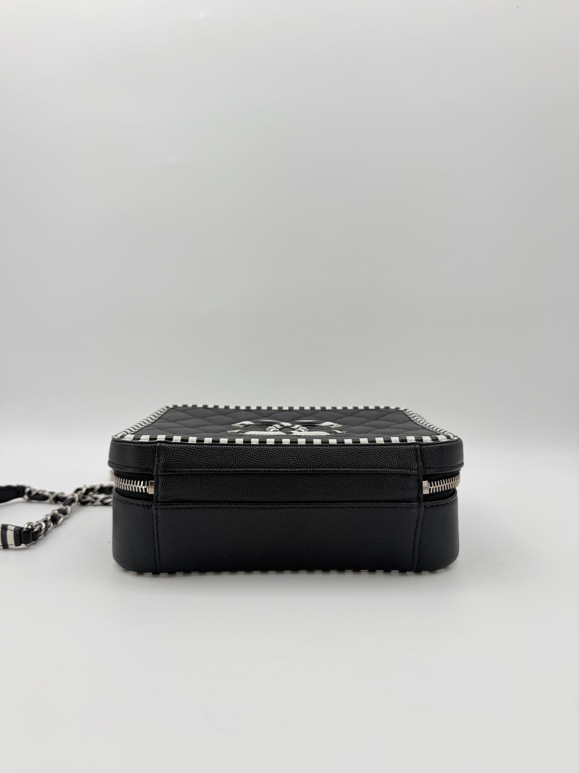 CHANEL VANITY FILIGREE