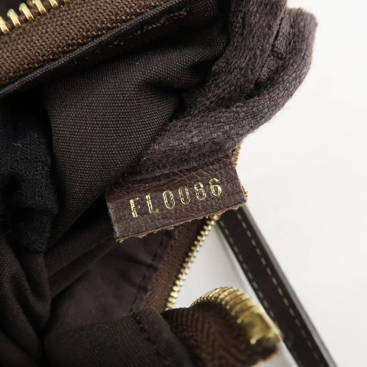 Louis Vuitton Bucket Lin