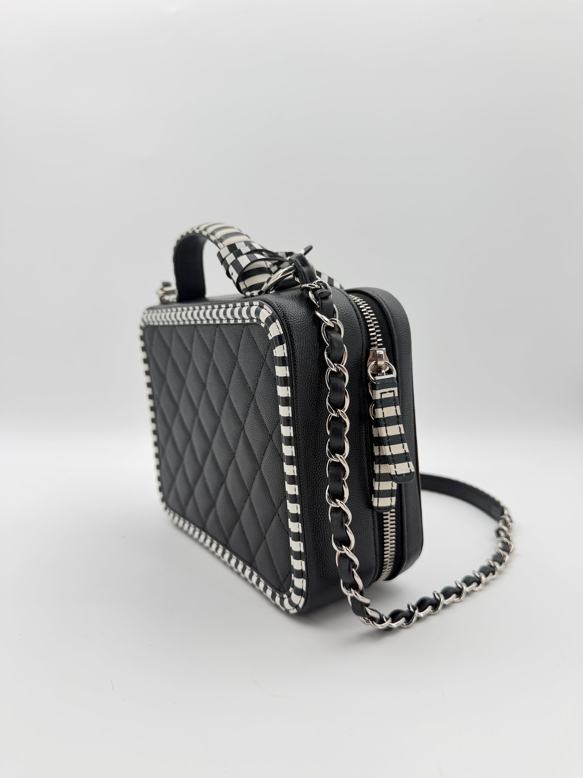 CHANEL VANITY FILIGREE