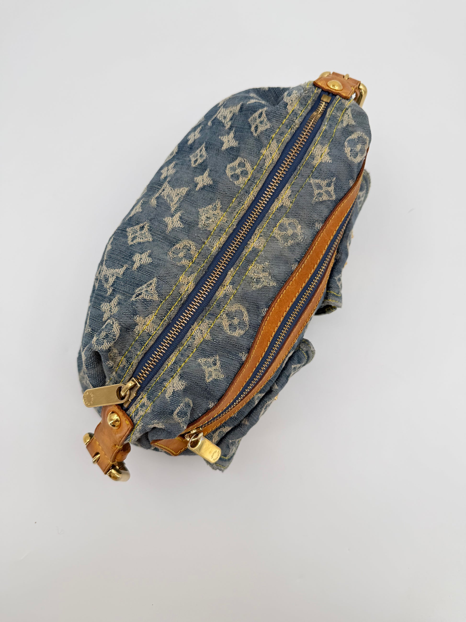 LOUIS VUITTON BAGGY PM