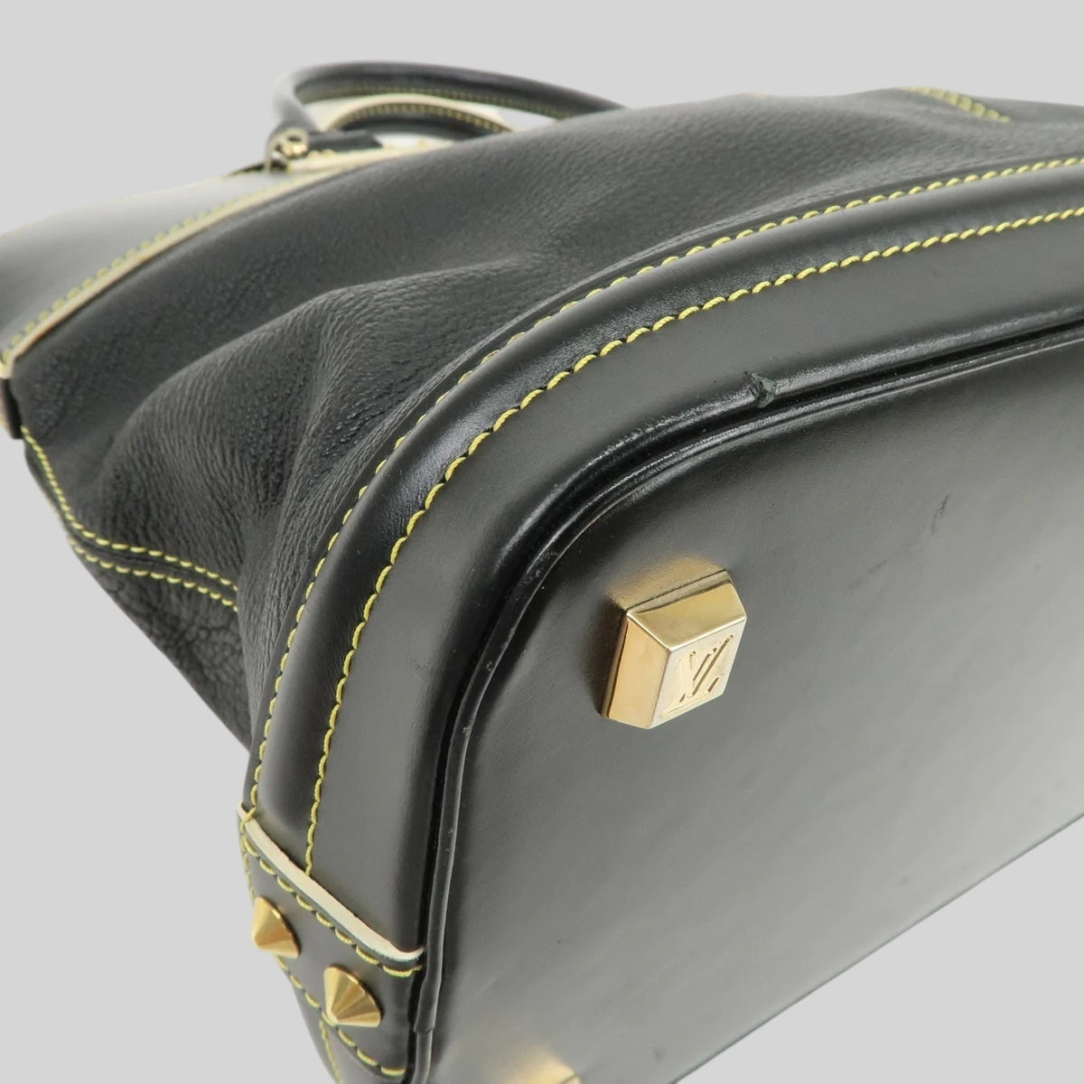 Louis Vuitton Suhari Lock It