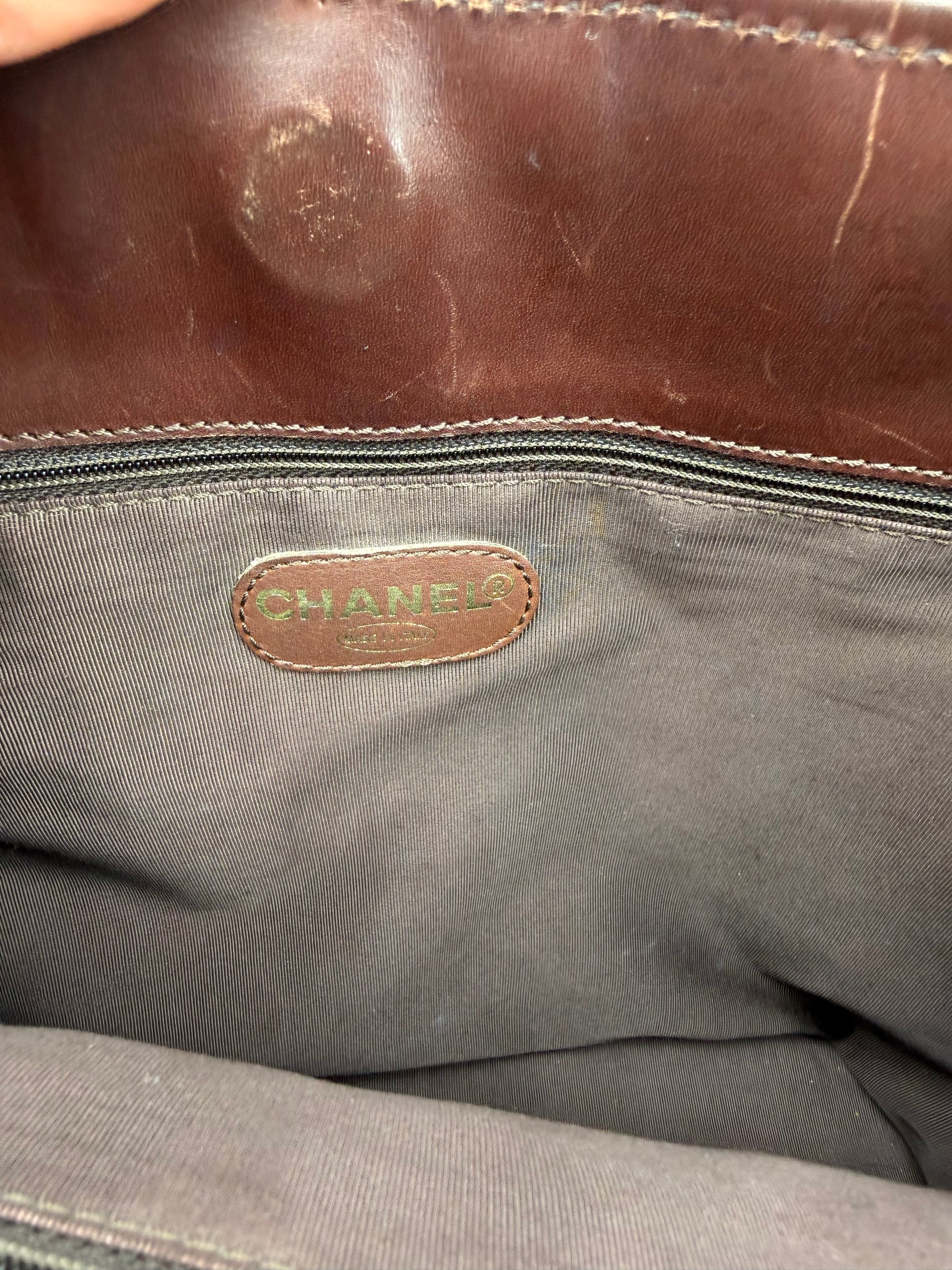 CHANEL TOTE
