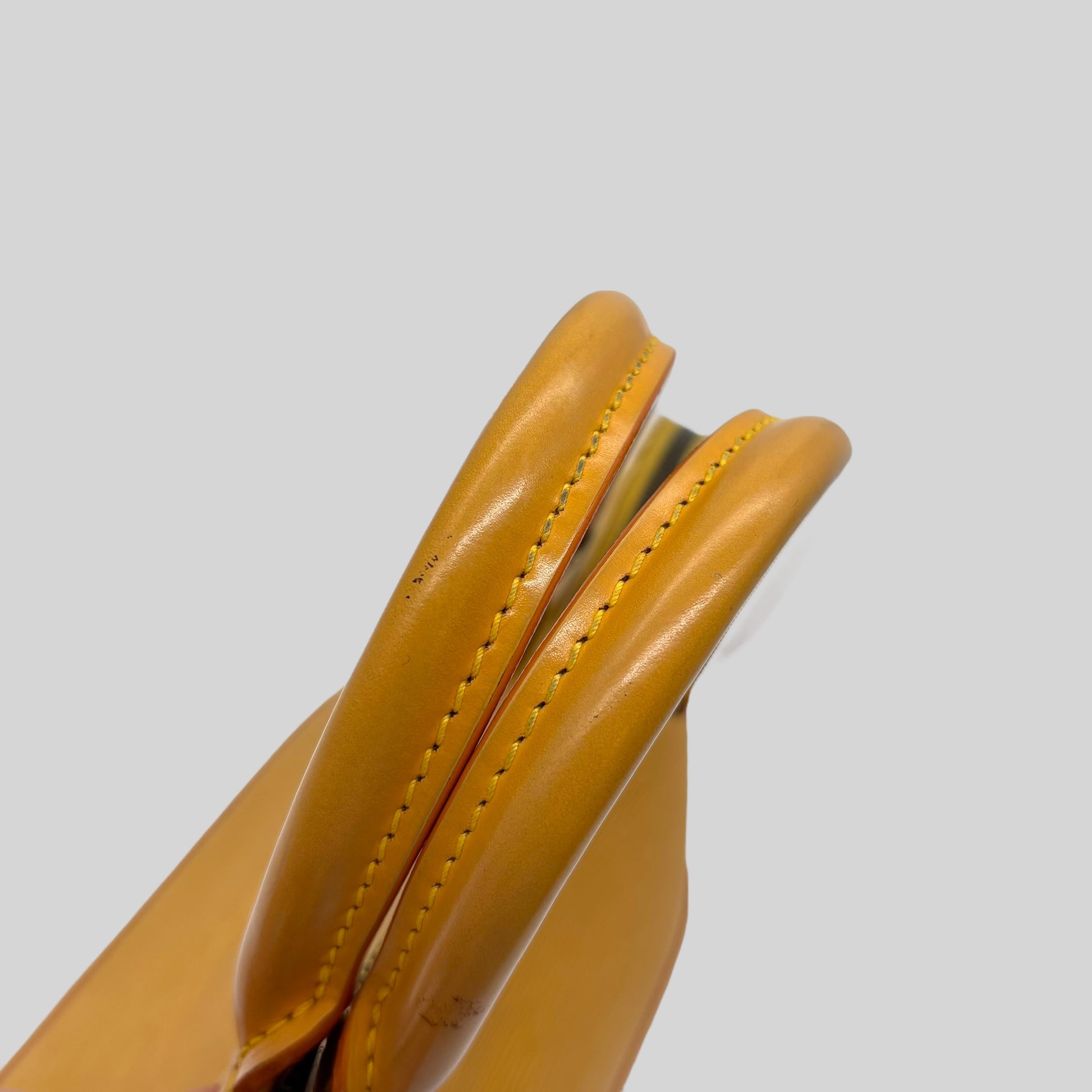 Louis Vuitton Alma PM