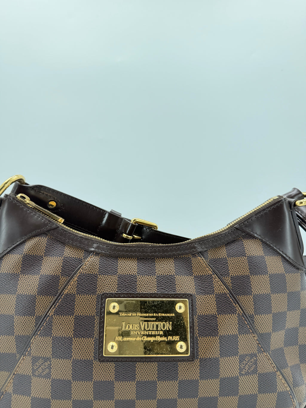 LOUIS VUITTON THAMES PM