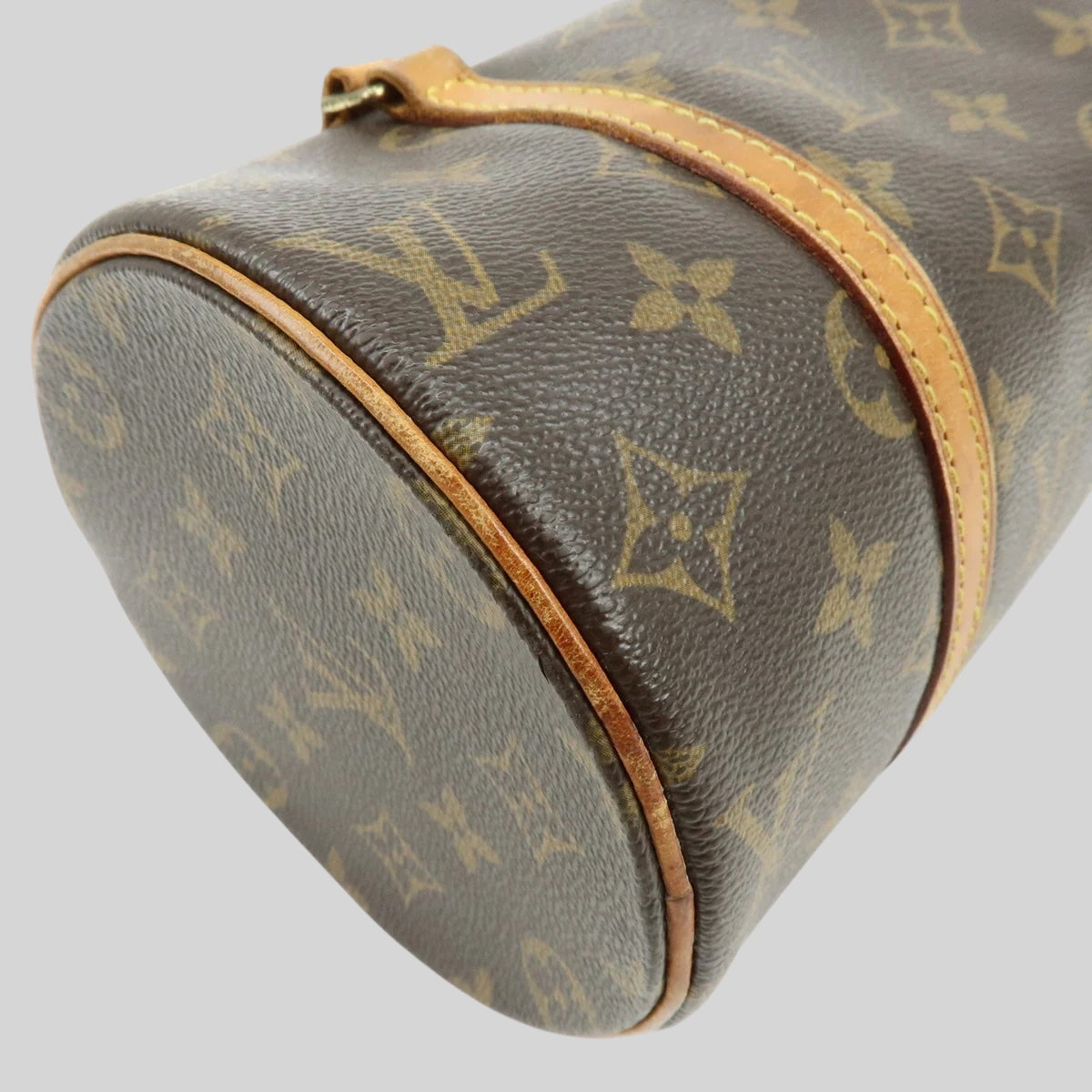 Louis Vuitton Papillon 26