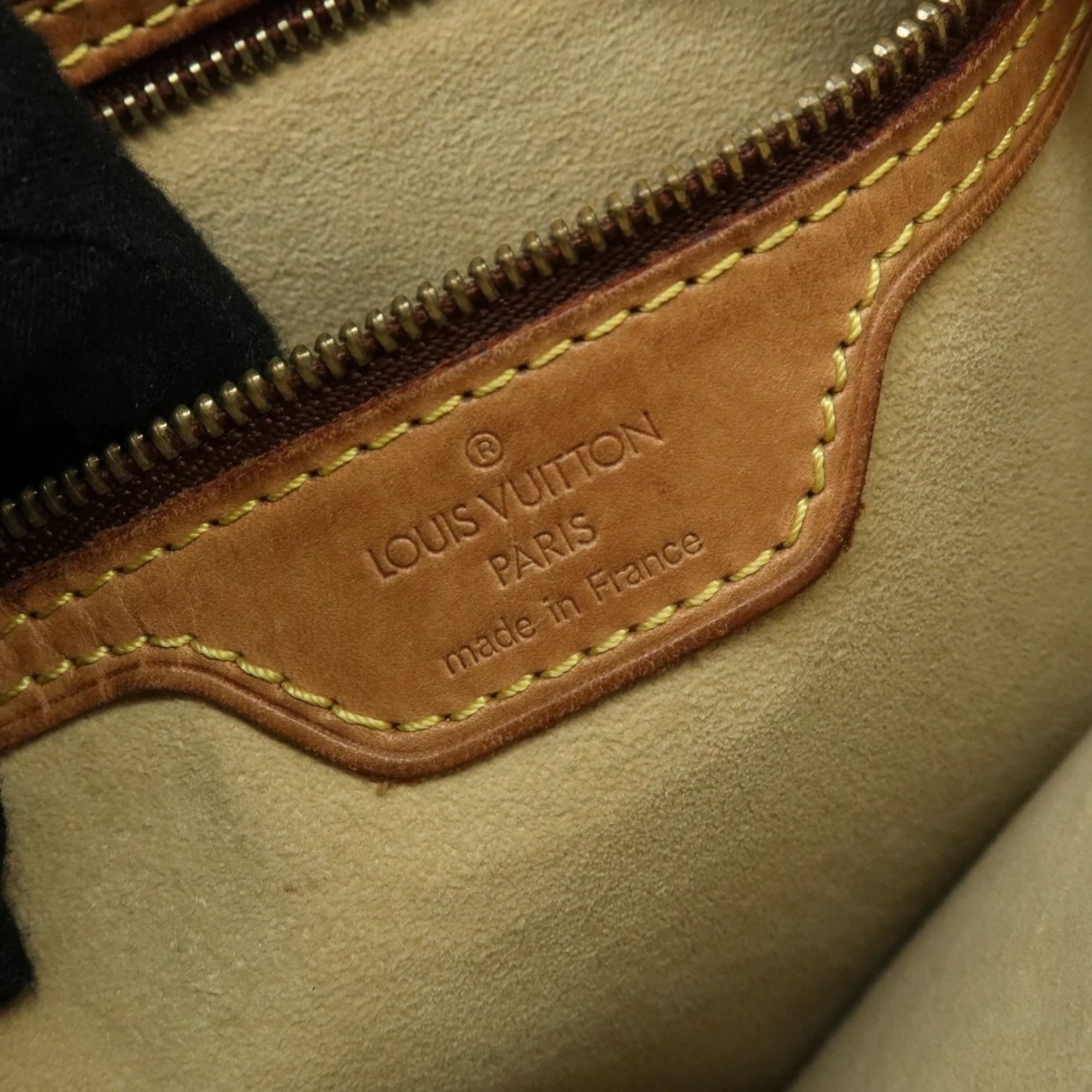 Louis Vuitton Looping GM