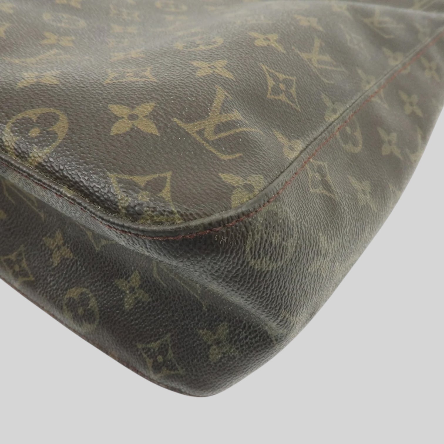 Louis Vuitton Looping GM