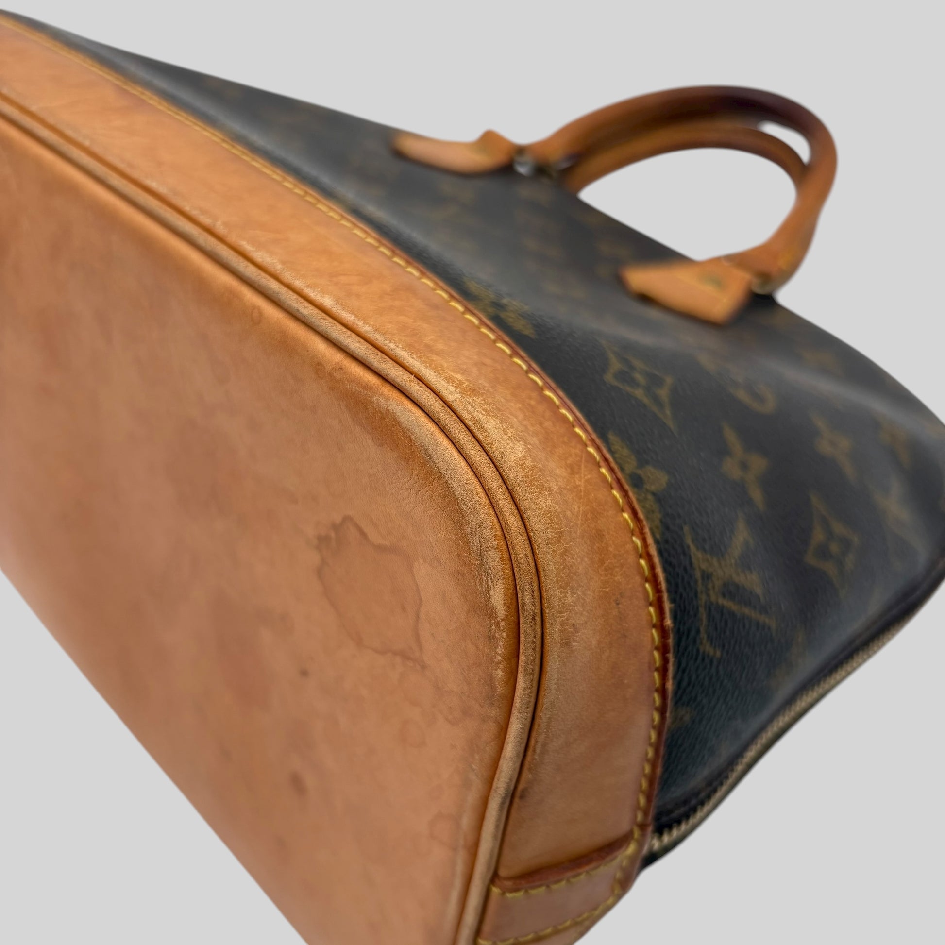 Louis Vuitton Alma PM