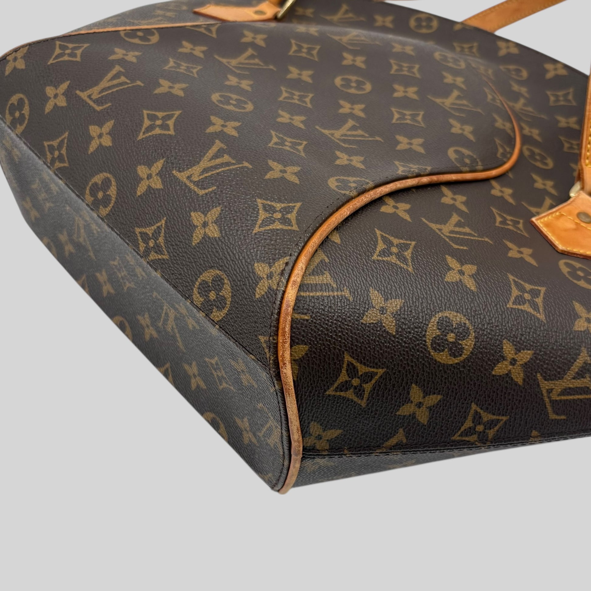 Louis Vuitton Ellipse GM