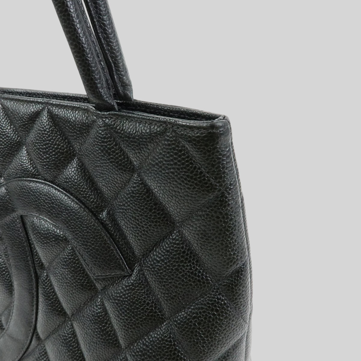 Chanel COCO Médaillon