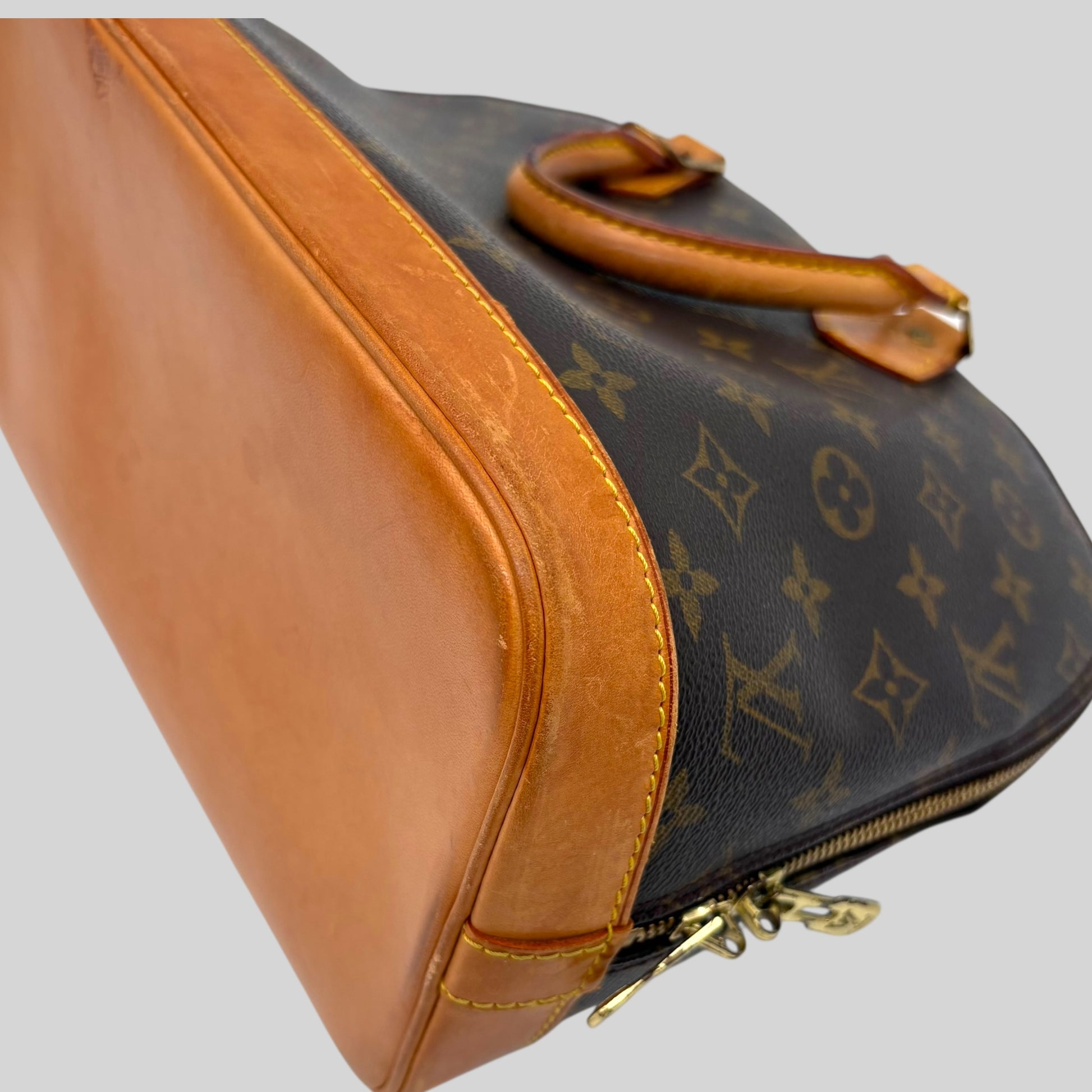 Louis Vuitton Alma PM