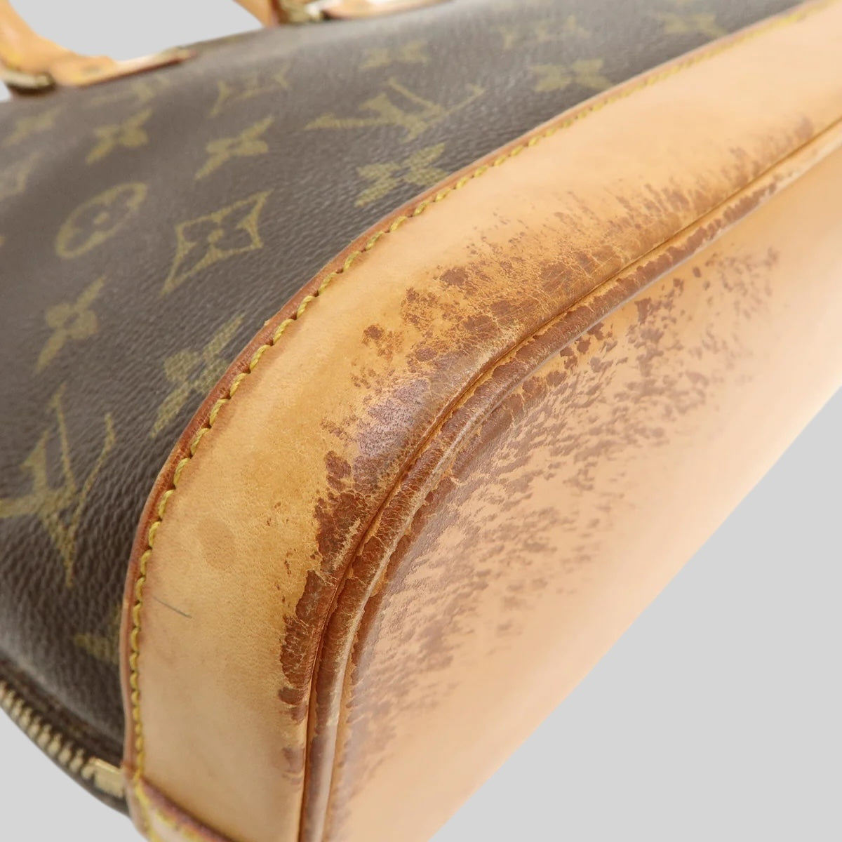 Louis Vuitton Alma PM