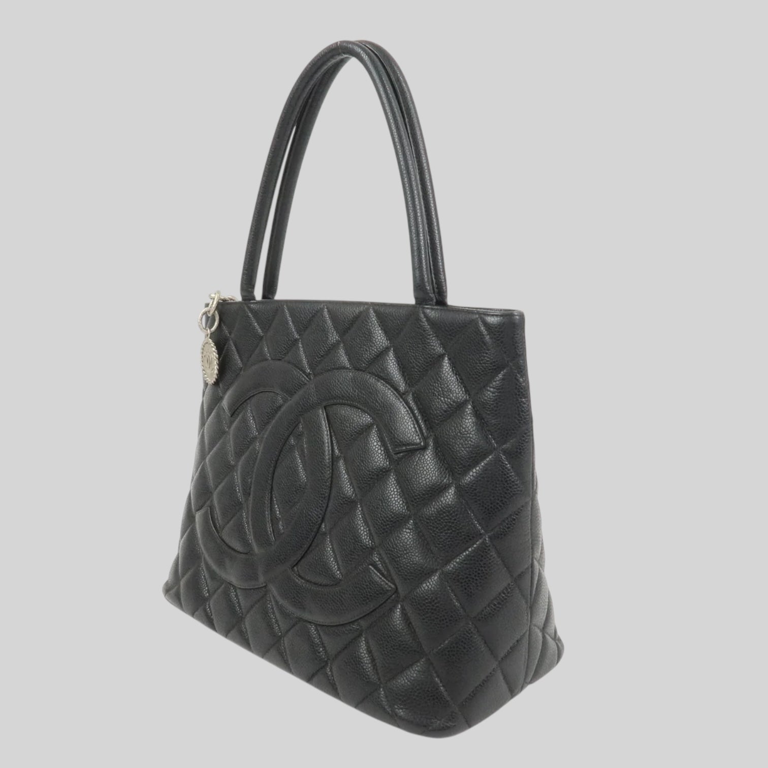 Chanel Coco Médaillon