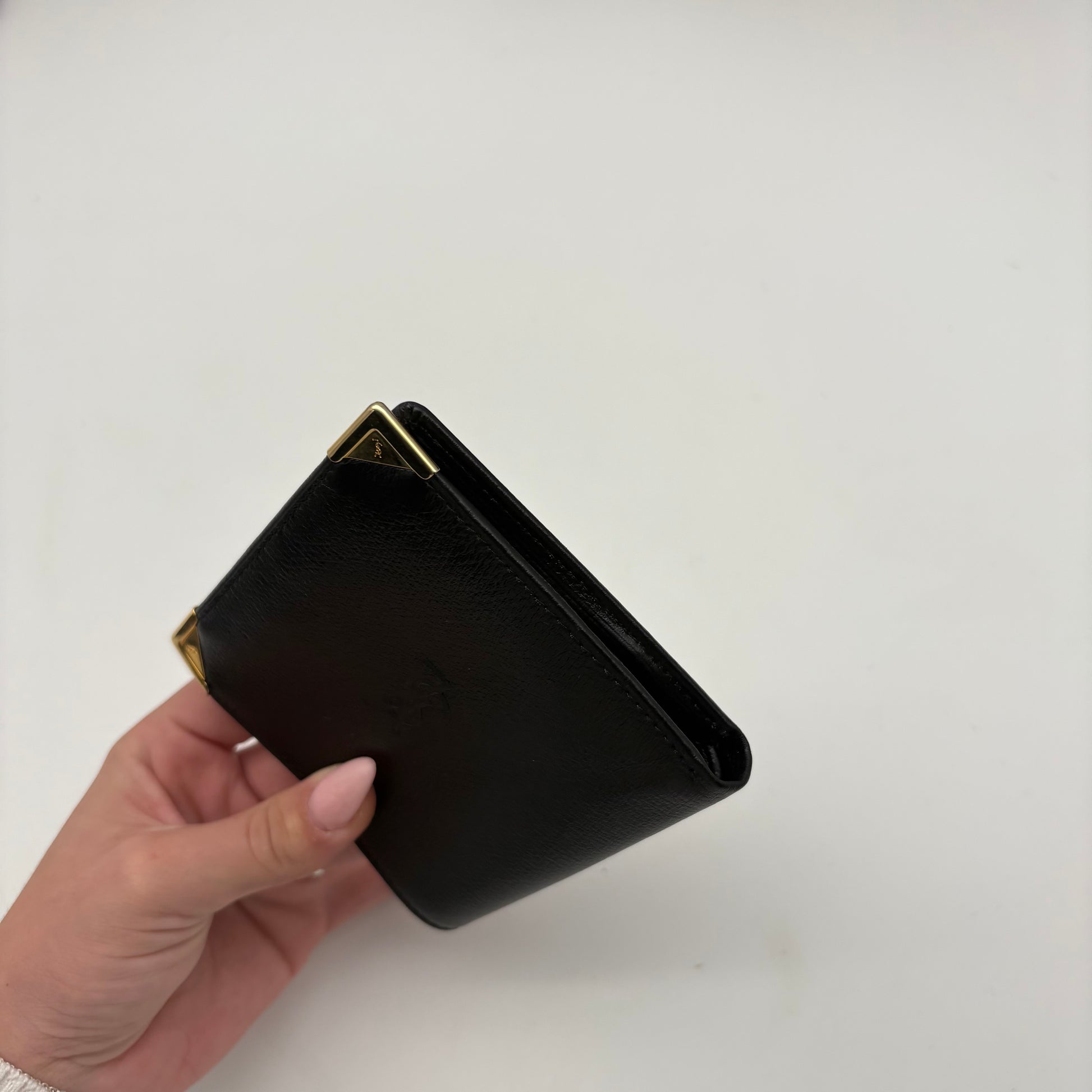 Yves Saint Laurent Compact
