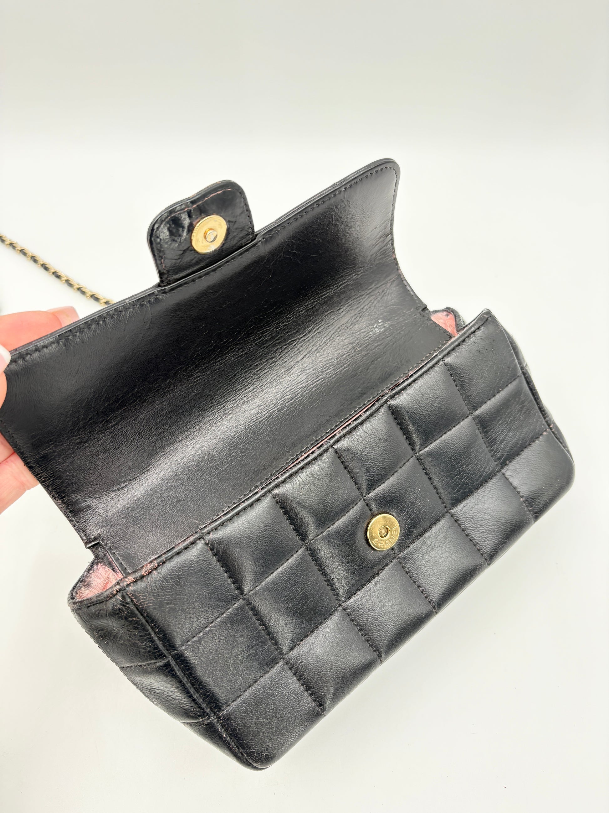CHANEL CHOCOLATE BAR