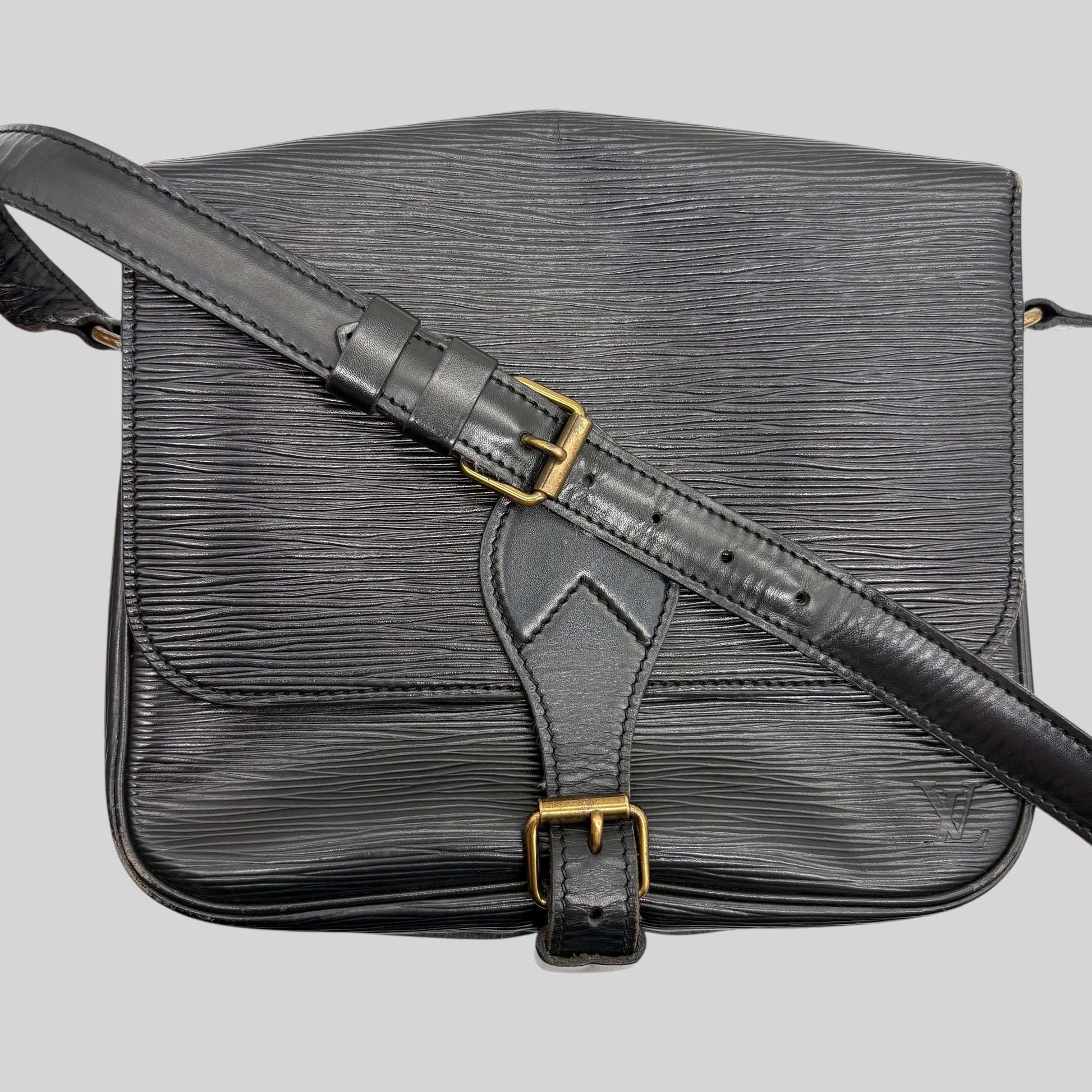 Louis Vuitton Cartouchière Epi