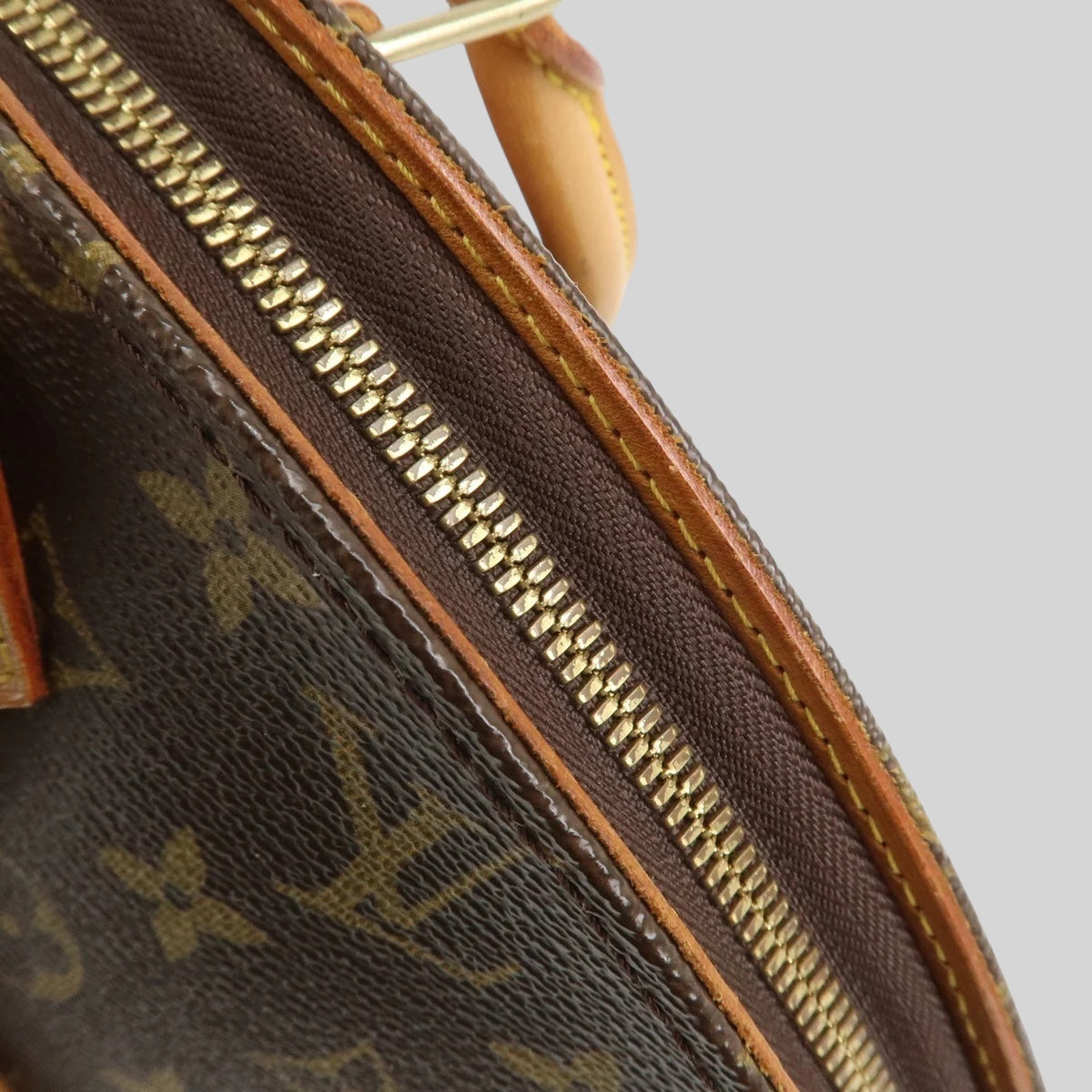 Louis Vuitton Ellipse MM