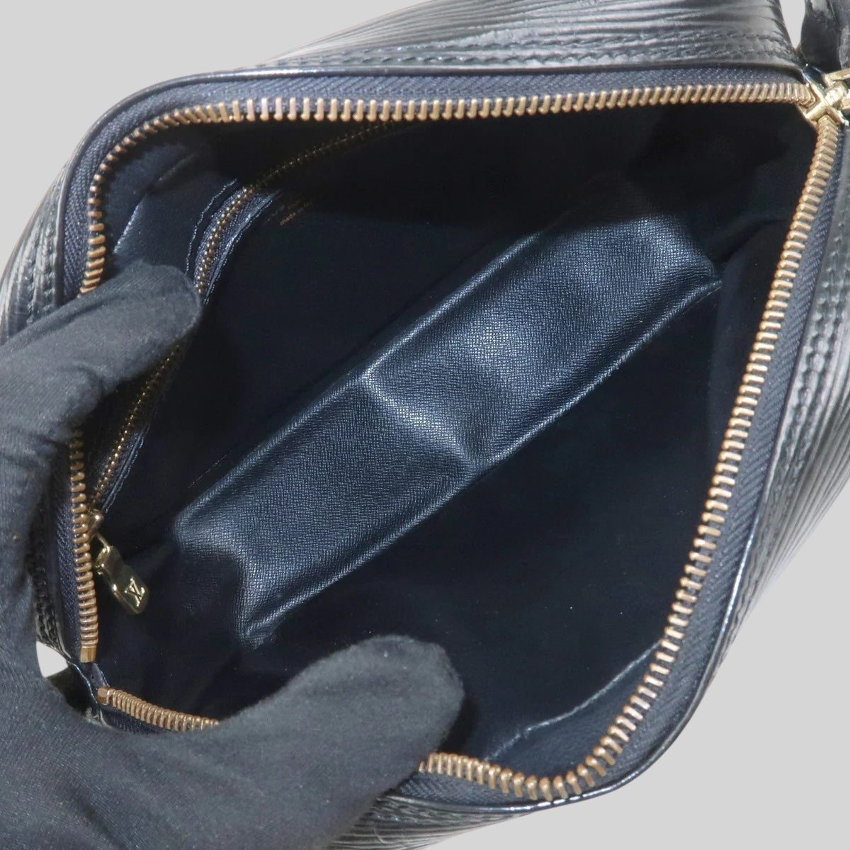 Louis Vuitton Trocadéro 24